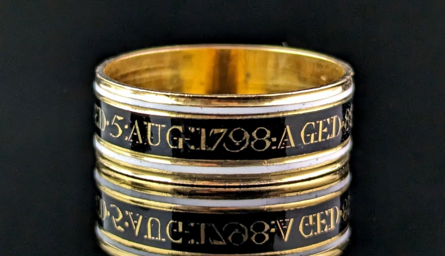 Antique Georgian mourning band ring, enamelled 22k gold, 18th century  4