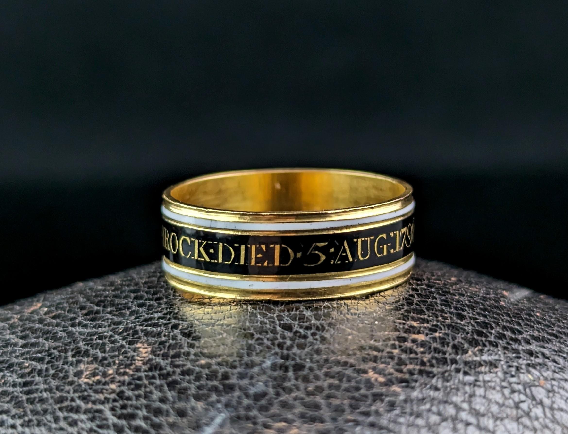 Women's or Men's Antique Georgian mourning band ring, enamelled 22k gold, 18th century 
