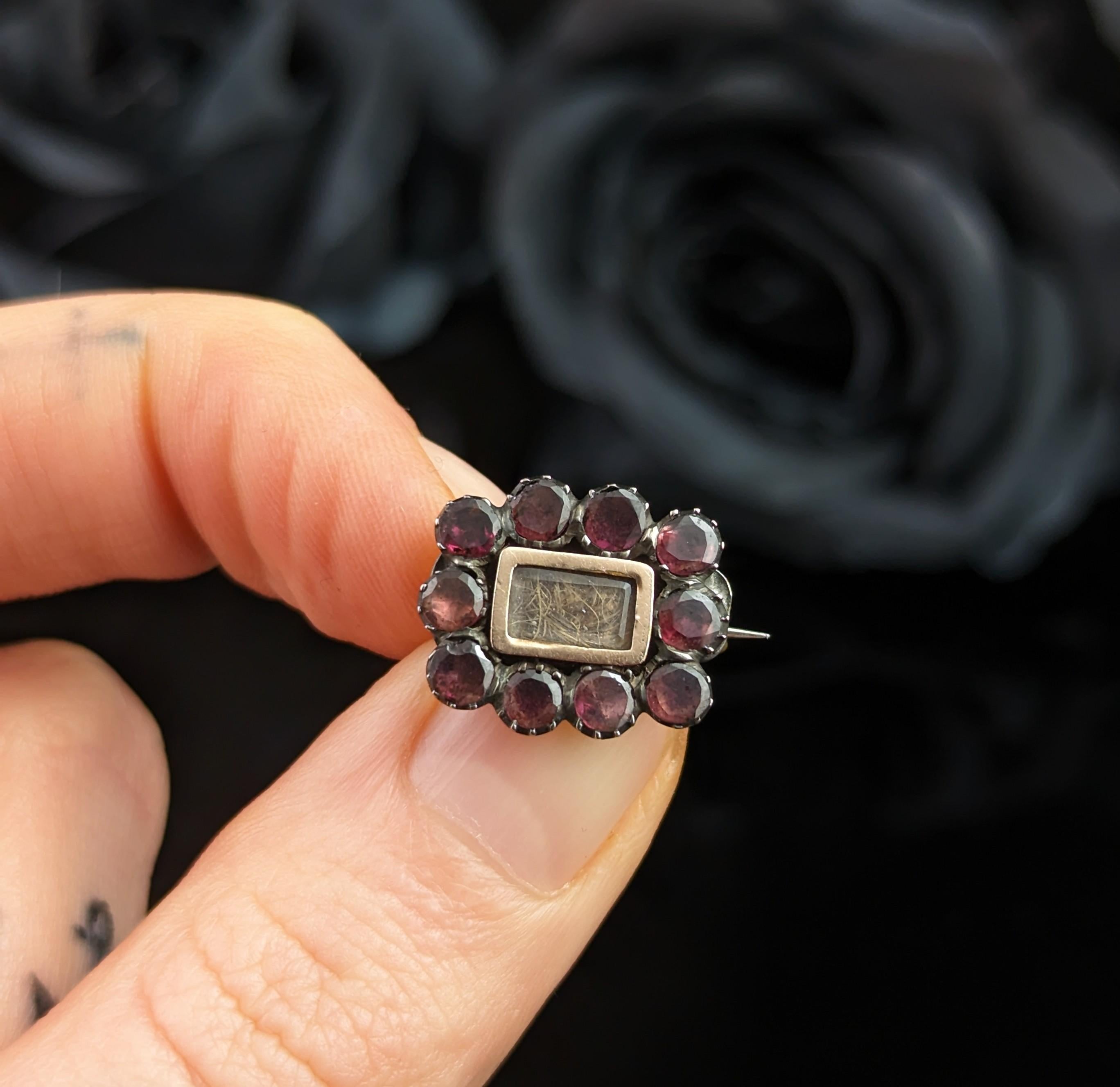 Women's or Men's Antique Georgian Mourning brooch, Flat cut Garnet, Lace pin