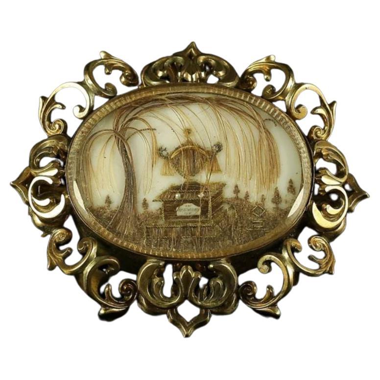 Antique Georgian Mourning Brooch in 18 Carat Gold, circa 1780 For Sale