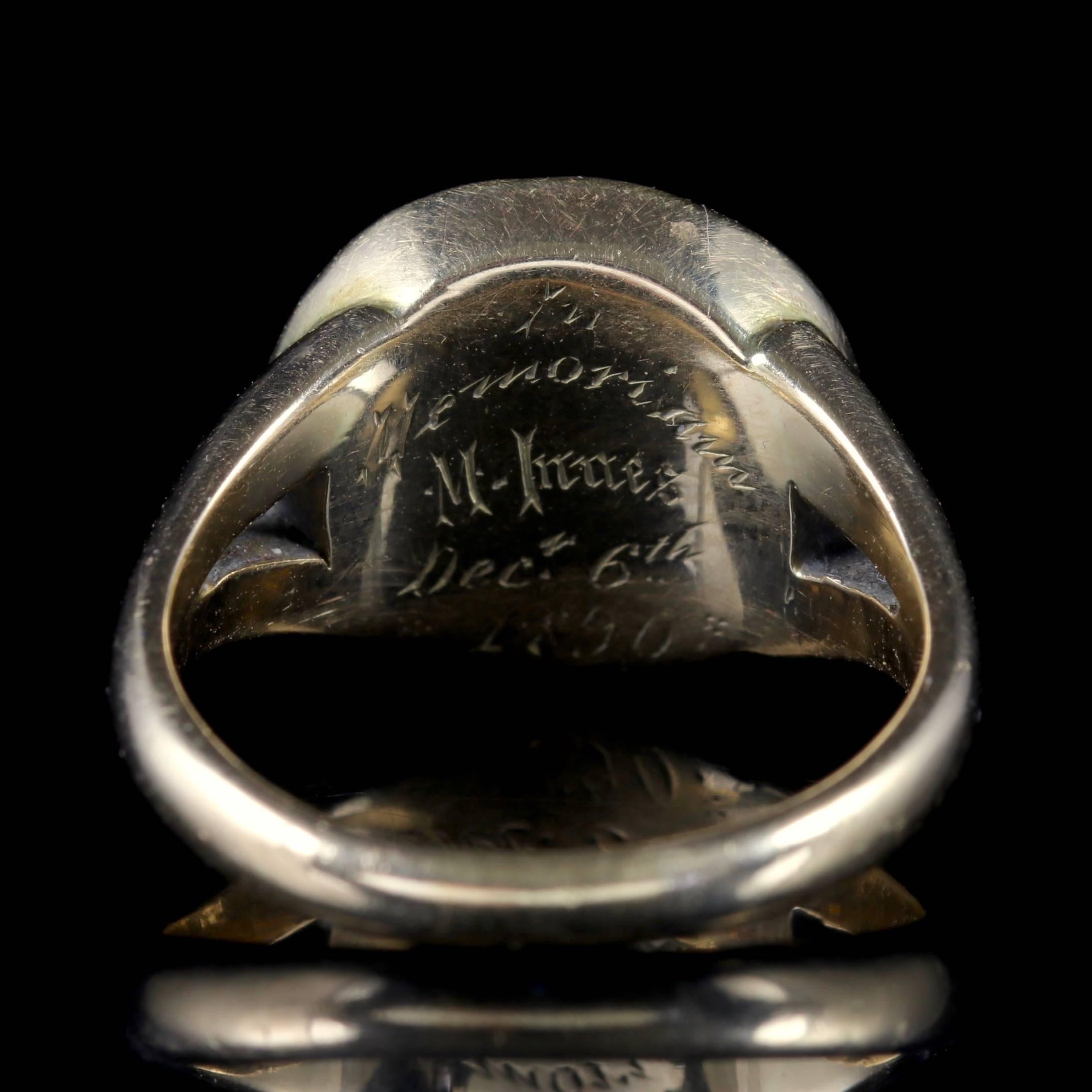 Antique Georgian Mourning Ring 18 Carat Gold Pearl, circa 1830 In Excellent Condition In Lancaster, Lancashire