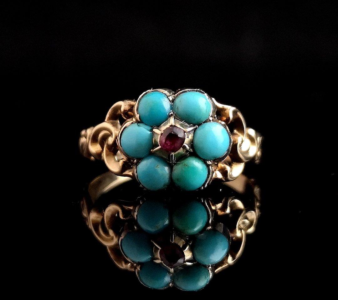 An absolutely stunning antique, late Georgian, forget me not locket back ring.

Such an unusual combination of stones for a mourning piece whatever the reason for this ring being given it is certainly beautiful.

Buttery rich 22 karat yellow gold