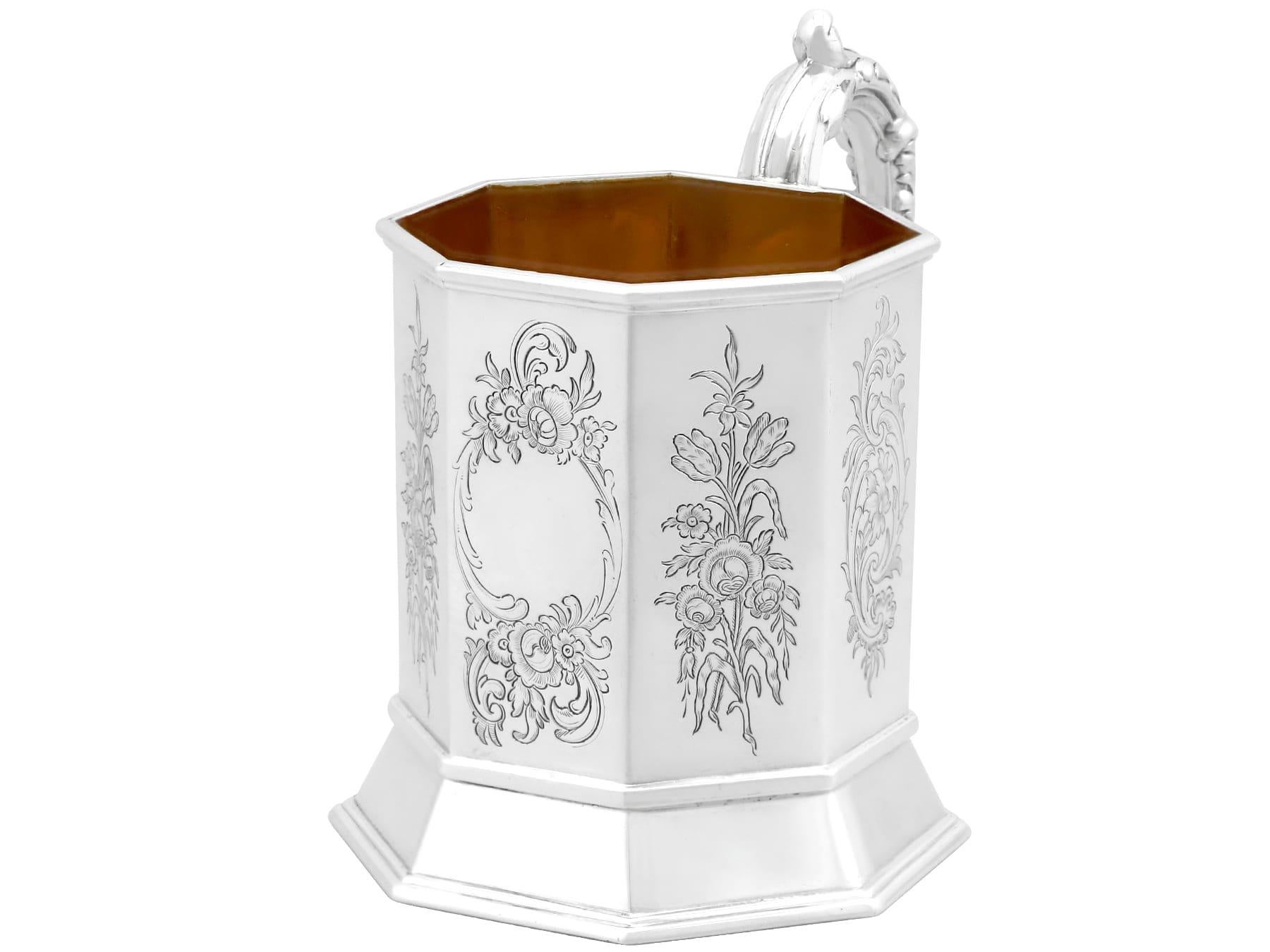 Tazas antiguas georgianas de plata de ley de Newcastle en venta 1