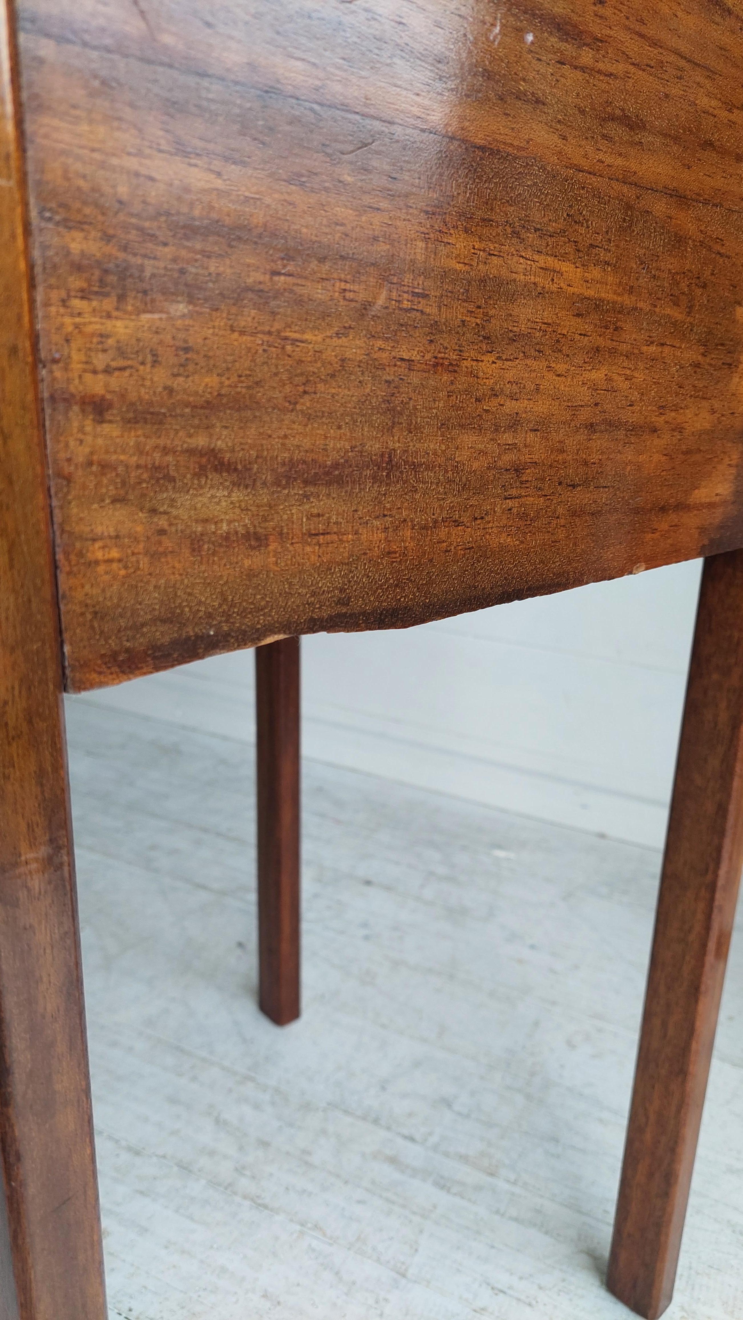 Comodino antico georgiano  Comodino a credenza, 1800 11