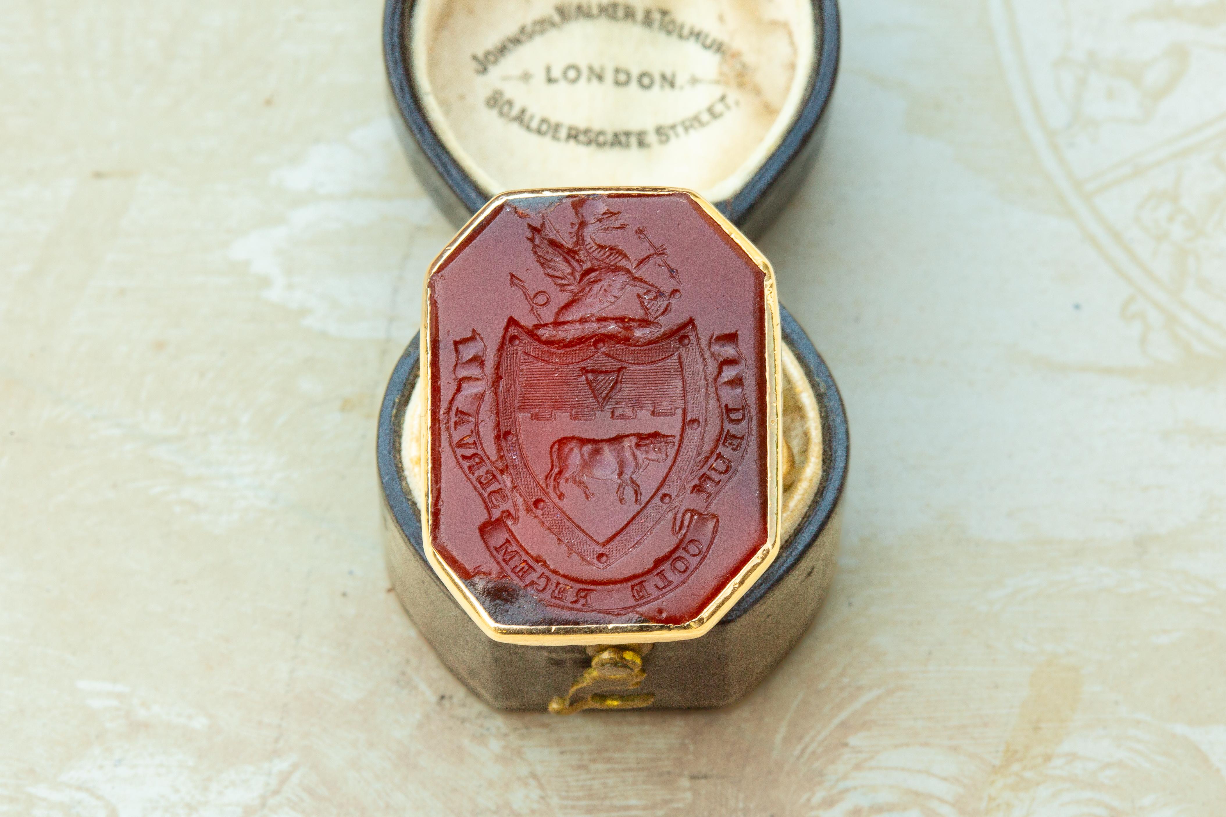 Antique Georgian Noble Irish 'Cole' Family Coat of Arms Signet Ring Earl's Ring For Sale 5