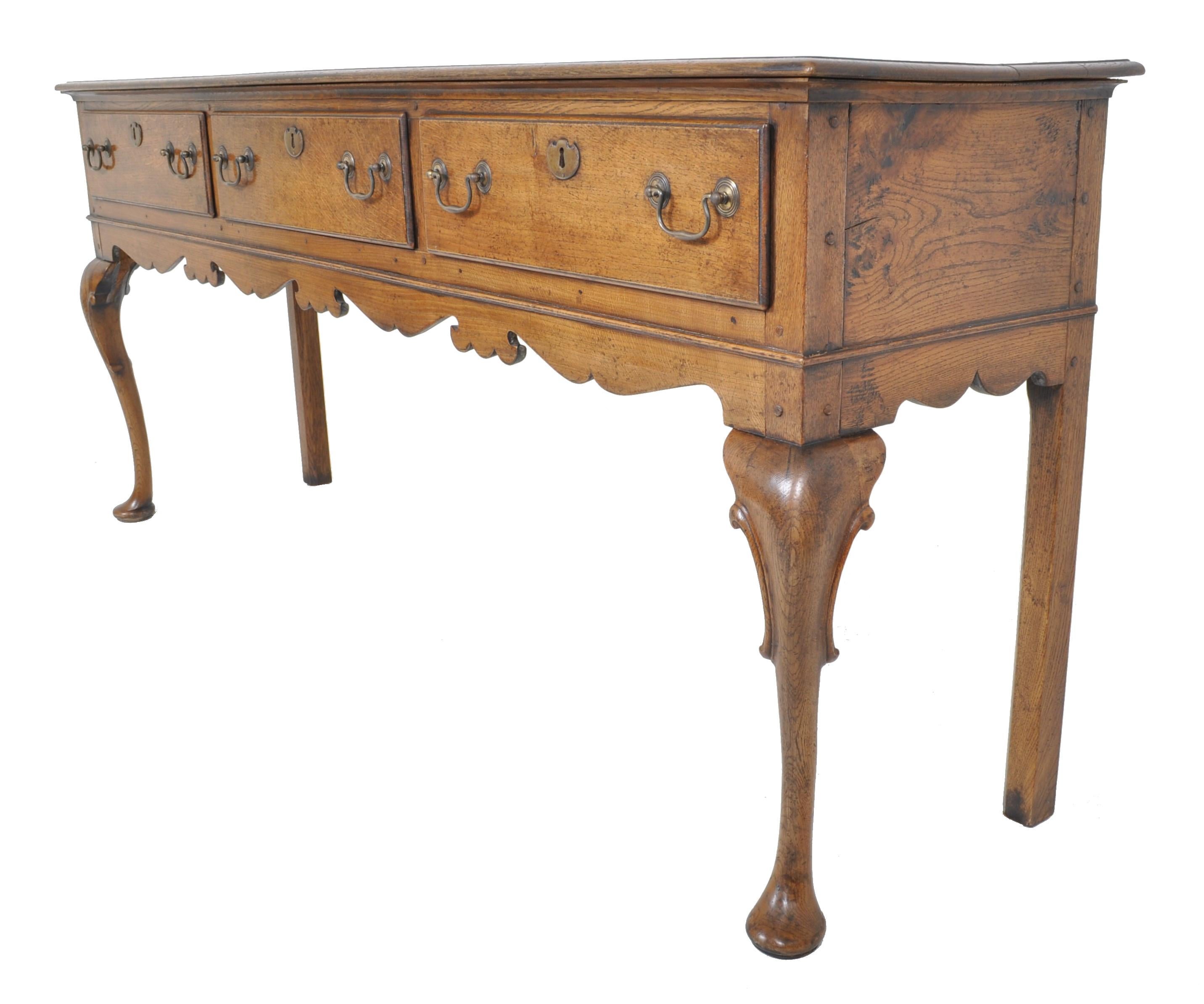 Antique Georgian Oak Dresser Base, circa 1800 3