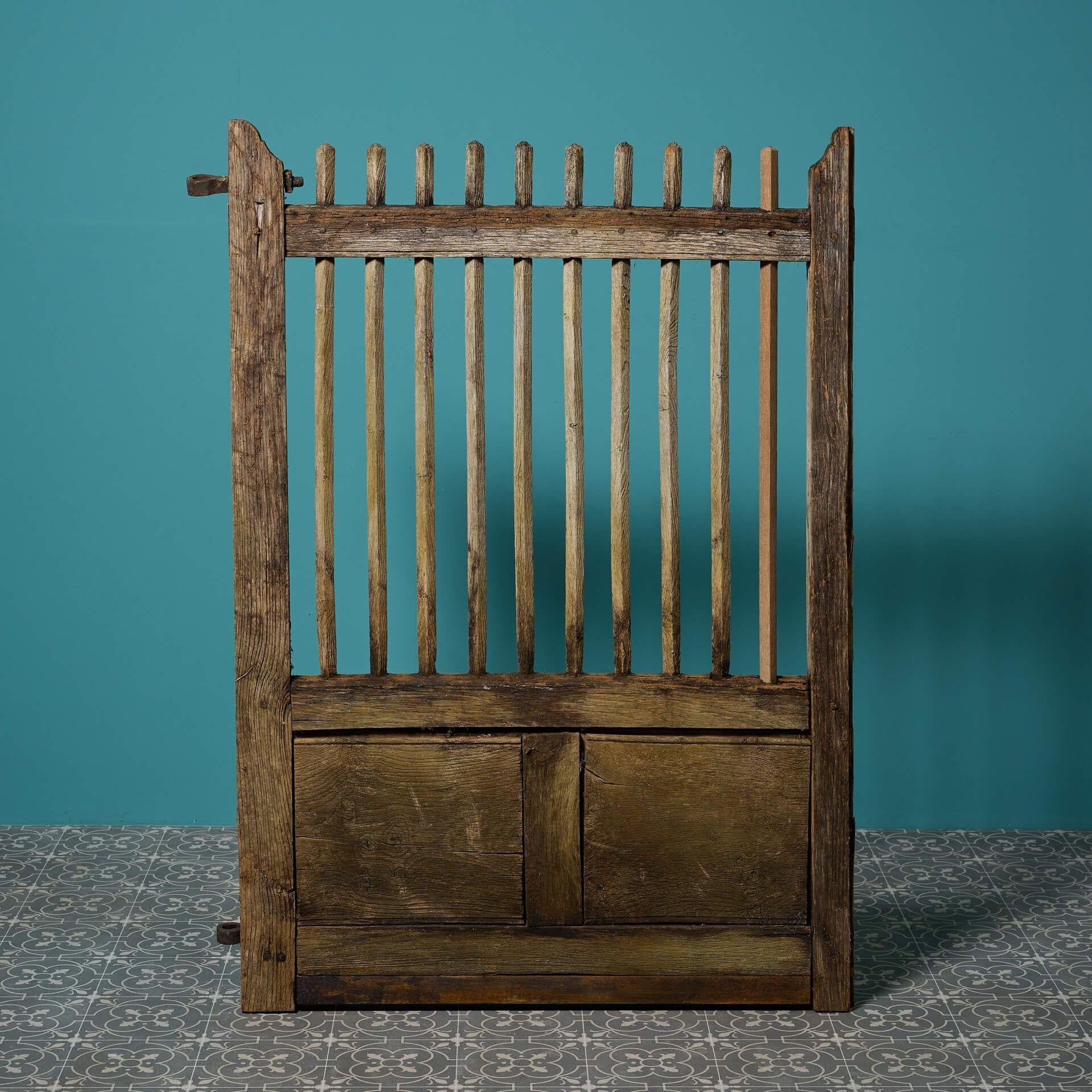 Antico cancello pedonale georgiano in Oak in vendita 1