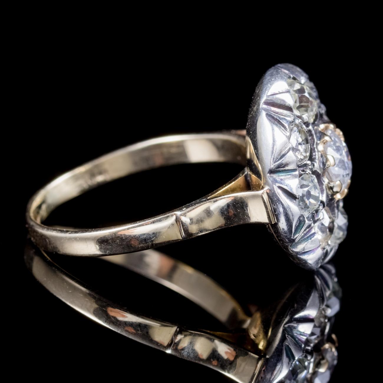 Women's Antique Georgian Old Cut Diamond 18 Carat Gold Silver, circa 1830 Cluster Ring  For Sale