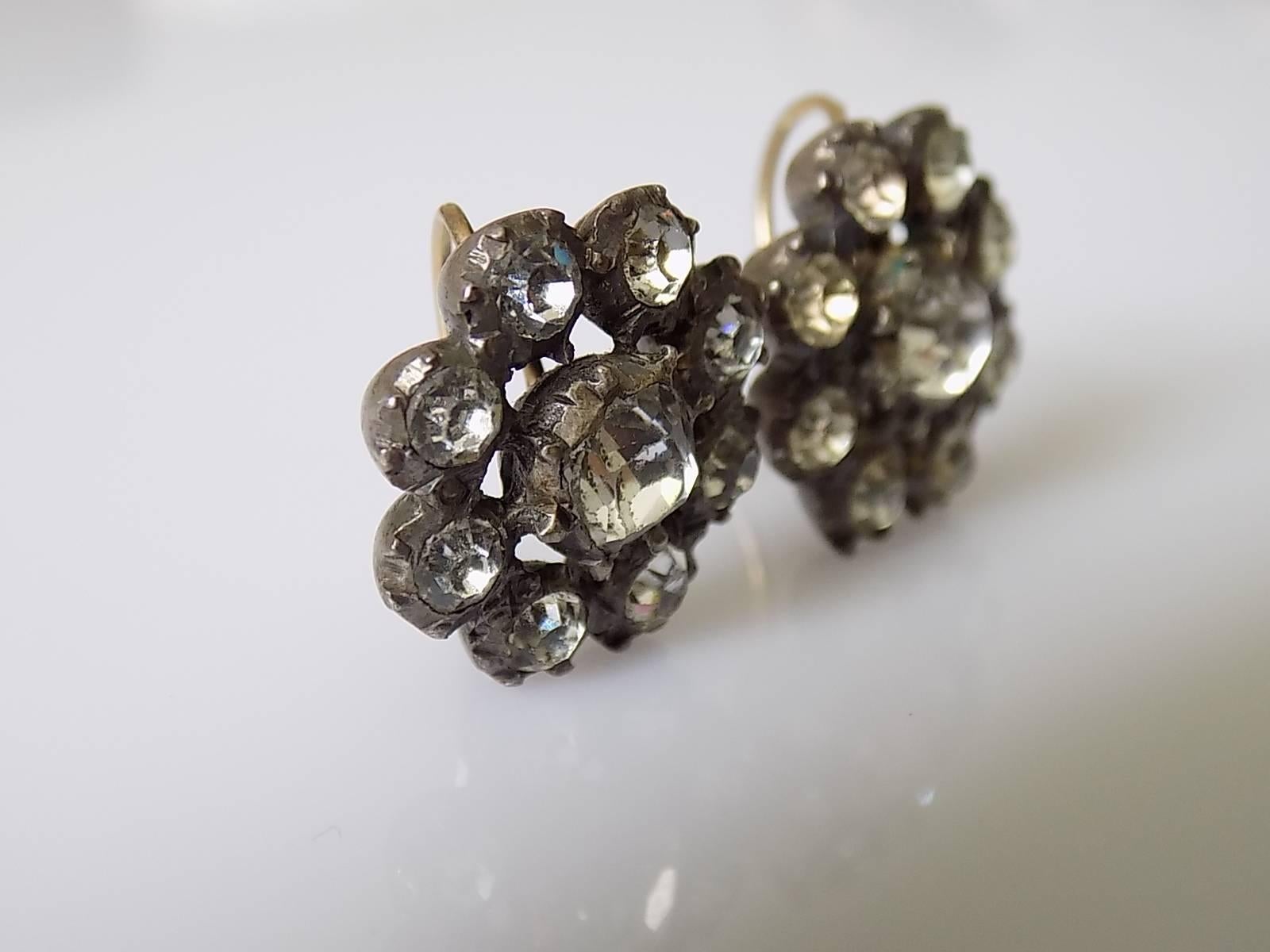 Antique Georgian Paste Cluster Earrings In Good Condition For Sale In Boston, Lincolnshire