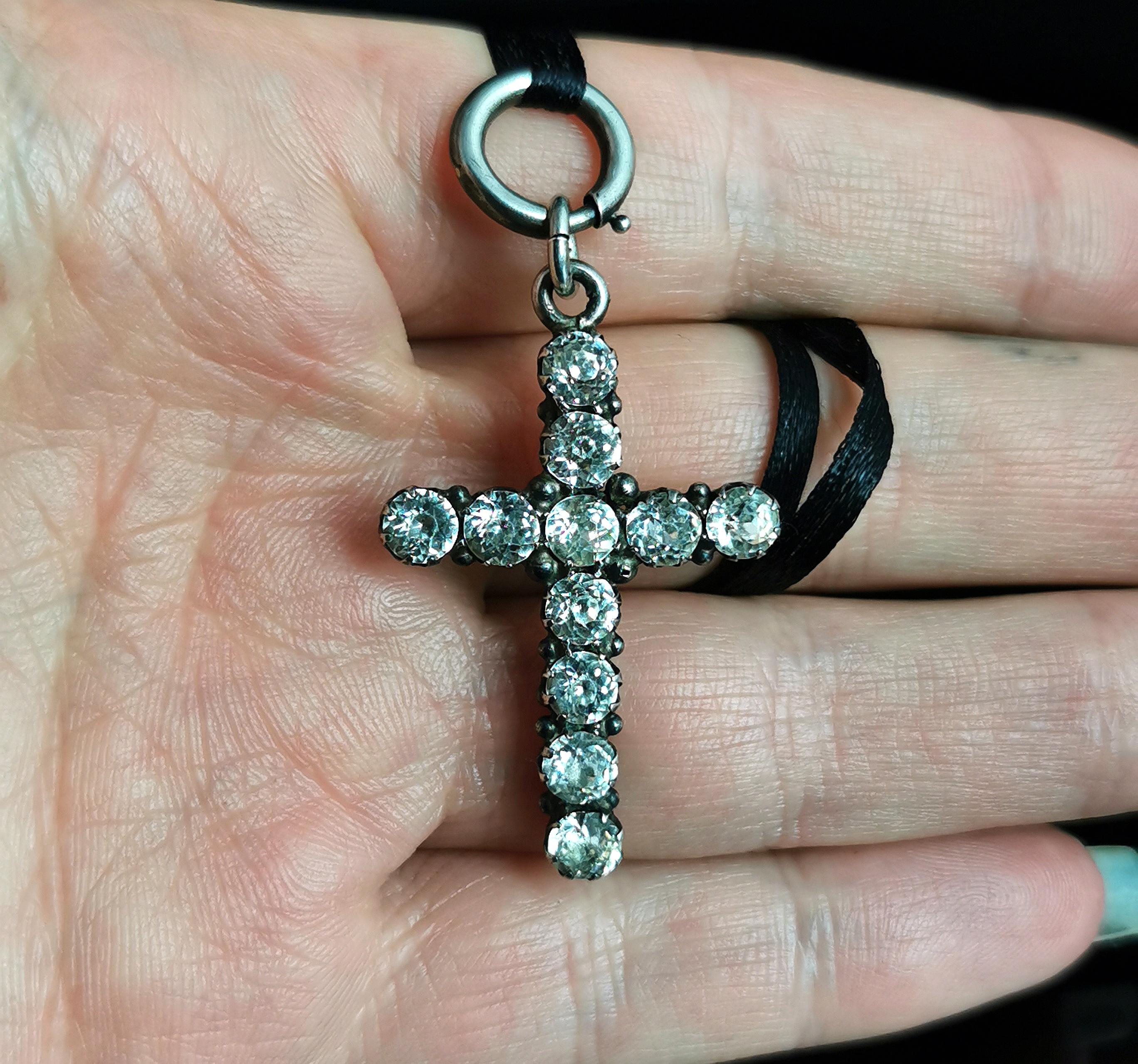 Antique Georgian Paste Cross Pendant, Sterling Silver In Good Condition In NEWARK, GB