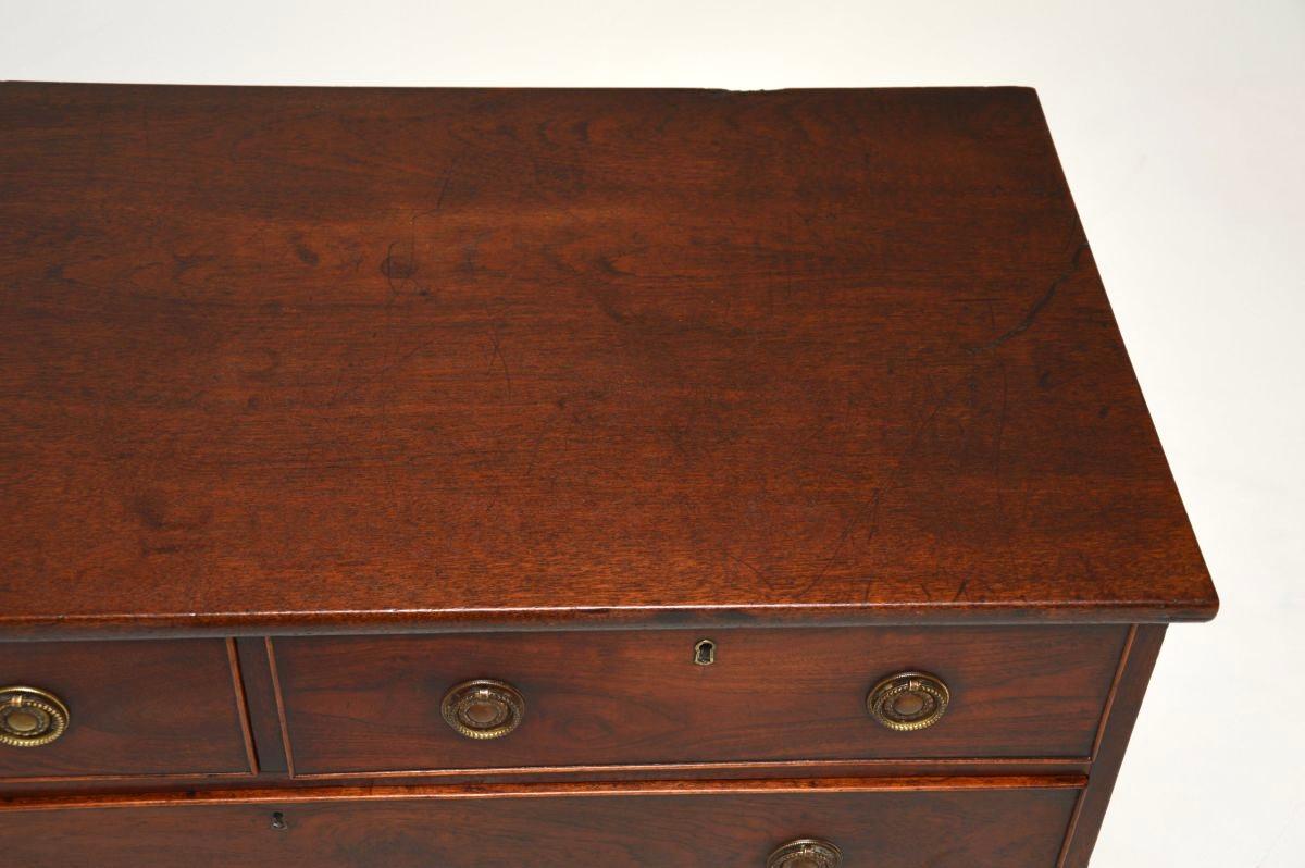 Legno Antico cassettone di epoca georgiana in vendita