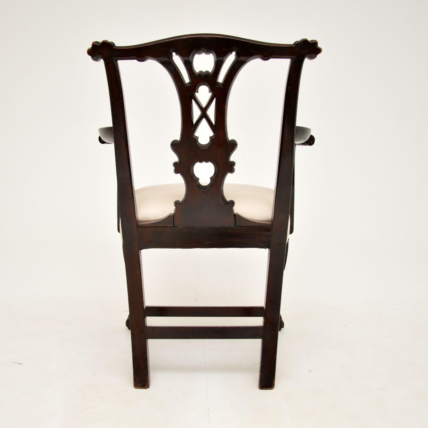 Antique Georgian Period Chippendale Armchair In Good Condition For Sale In London, GB