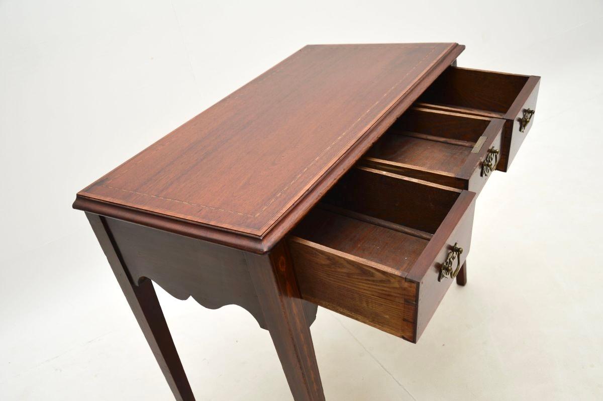 Table d'appoint basse d'époque géorgienne ancienne en vente 3