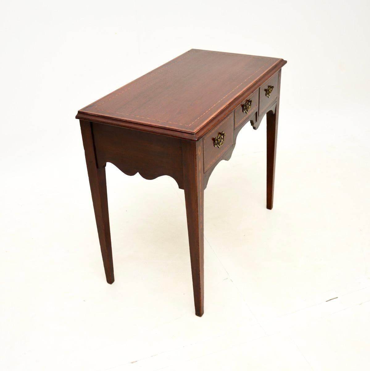 George III Table d'appoint basse d'époque géorgienne ancienne en vente