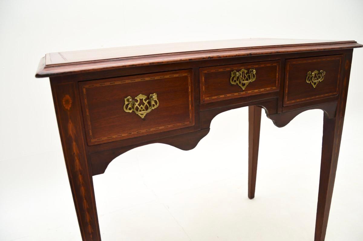 Table d'appoint basse d'époque géorgienne ancienne en vente 1
