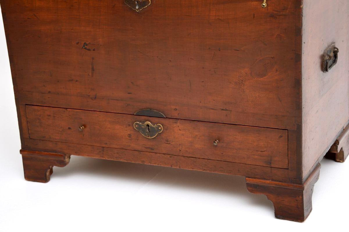 Antique Georgian Period Pine Chest / Trunk For Sale 6