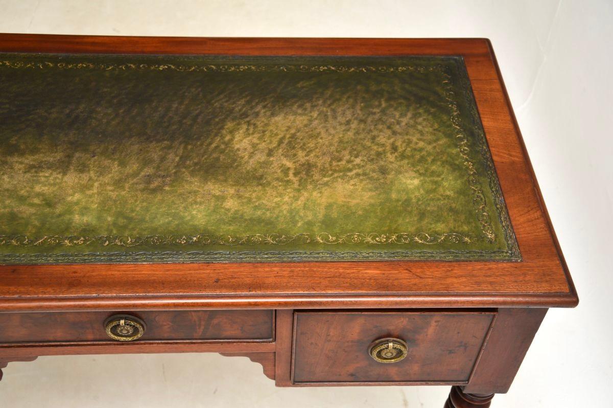 Antique Georgian Period Writing Table / Desk For Sale 1