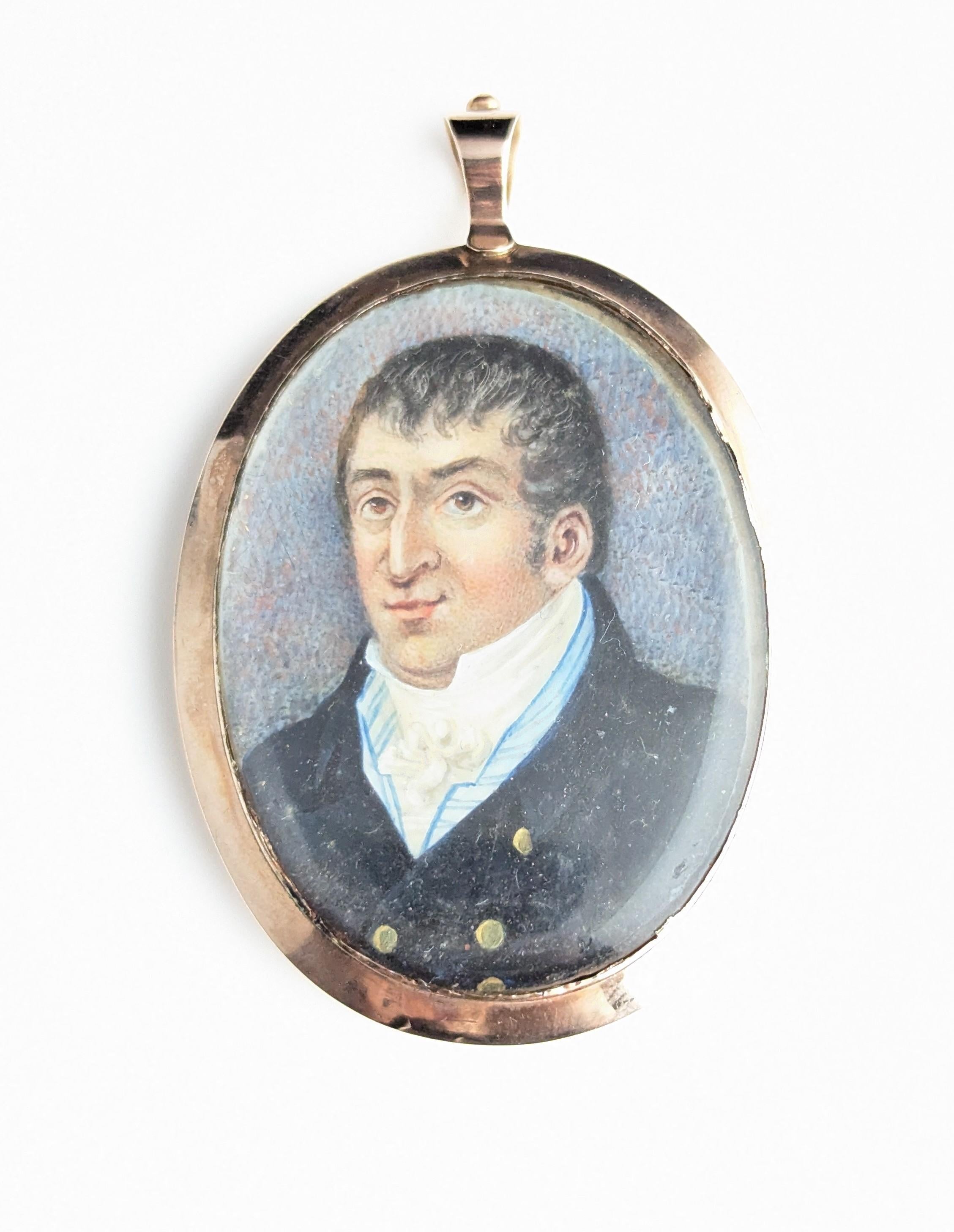 Pendentif portrait géorgien ancien, médaillon de deuil, or 9 carats en vente 5