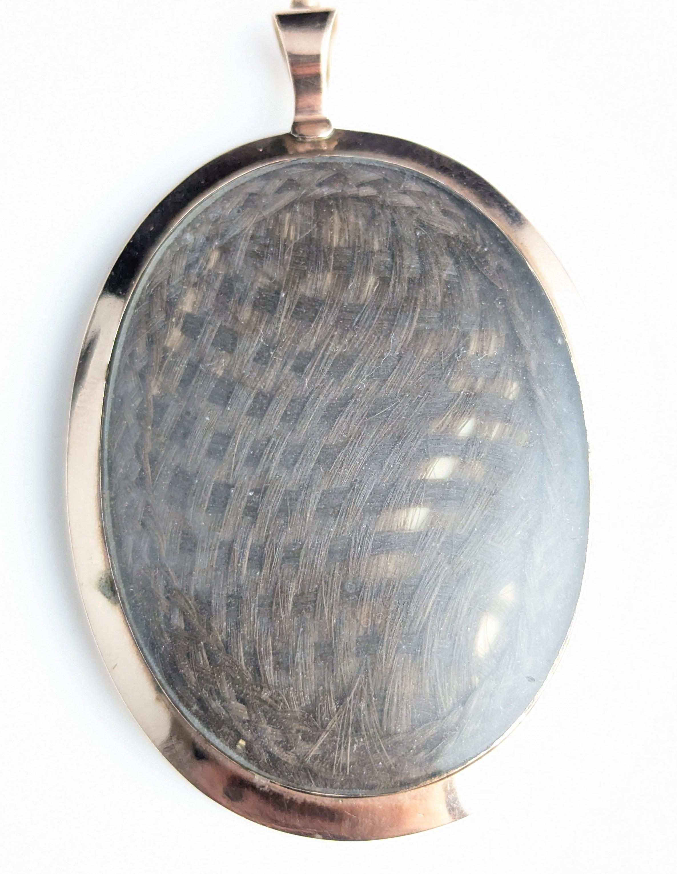 Pendentif portrait géorgien ancien, médaillon de deuil, or 9 carats en vente 7