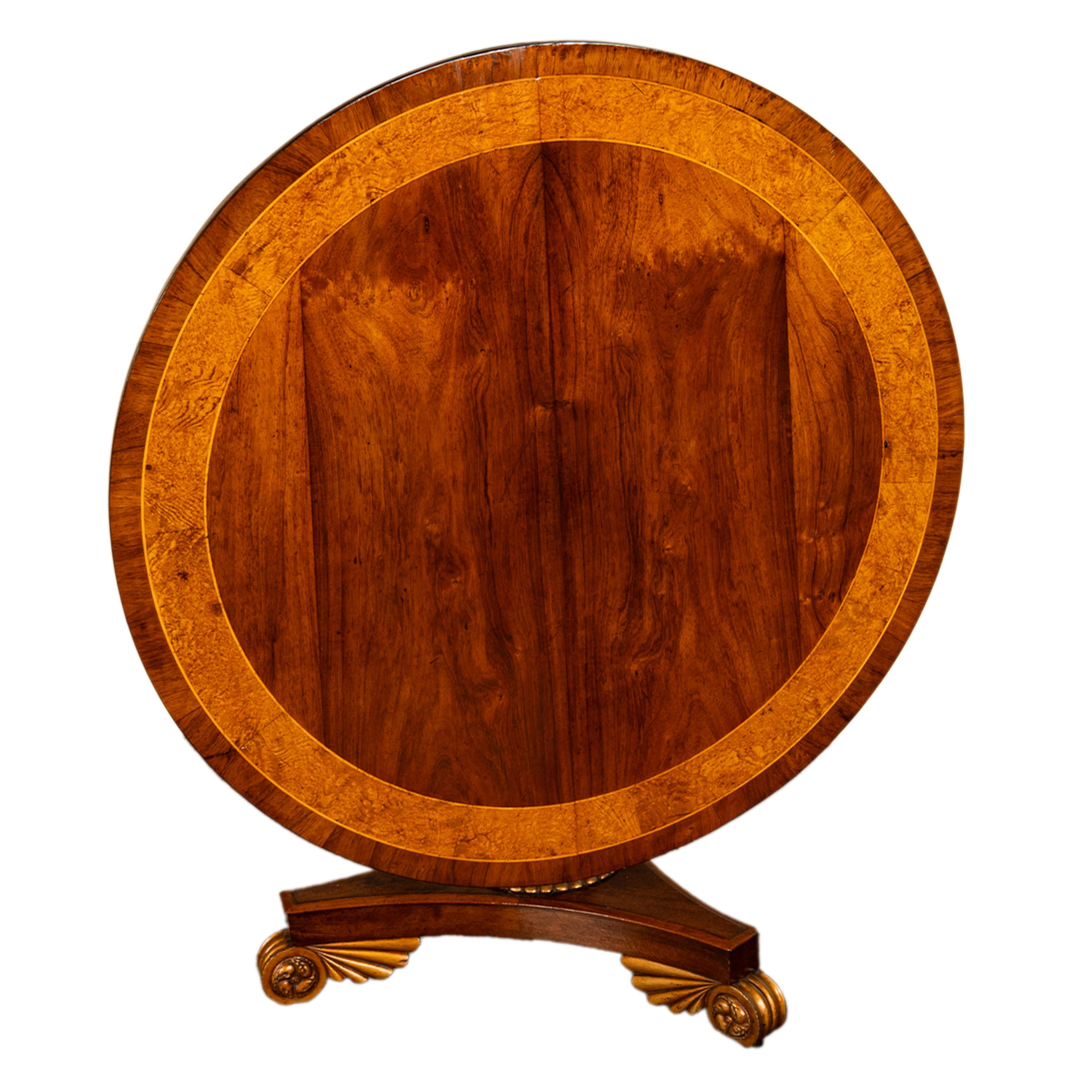 Doré Ancienne table de salle à manger à plateau basculant en noyer doré Amboyna Regency Georgian en vente