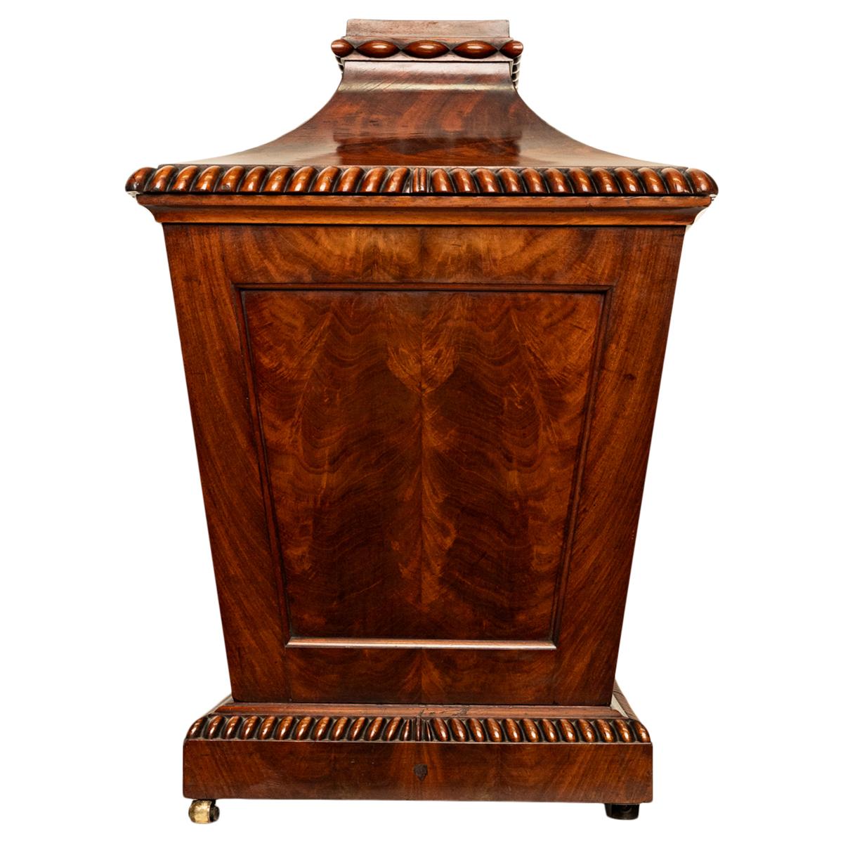 Antiguo Georgiano Regencia Llama Caoba Sarcófago Vino Cellarette Enfriador 1820 principios del siglo XIX en venta