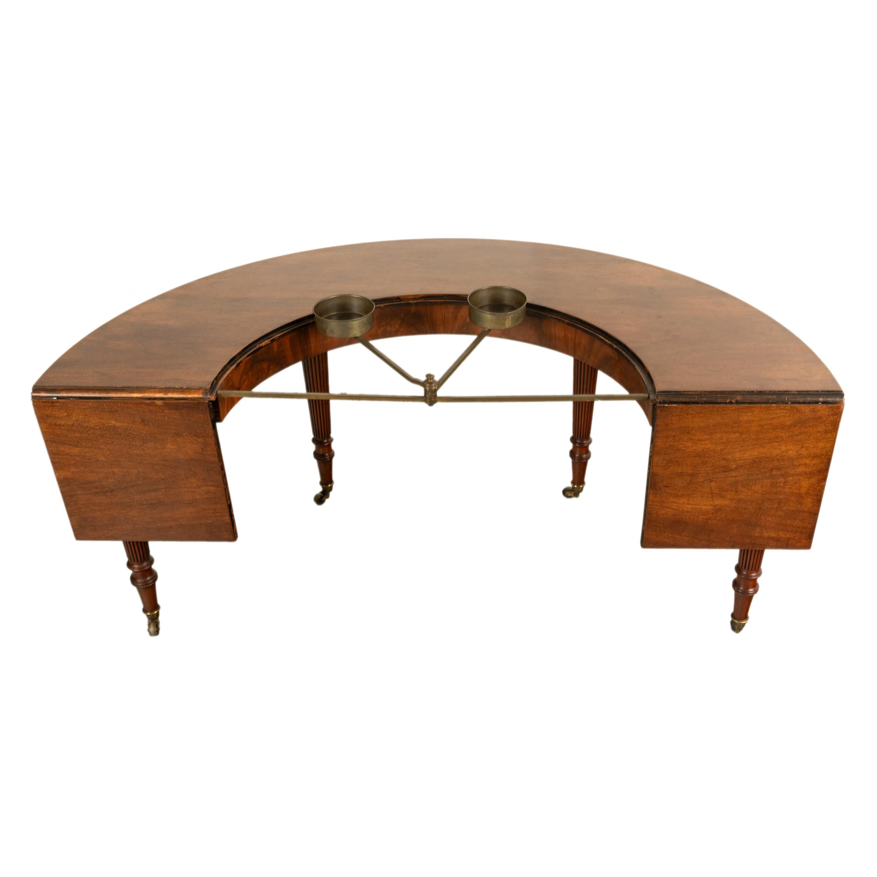 Antique Georgian Regency Mahogany Horseshoe Hunt Wine Tasting Social Table 1820 In Good Condition In Portland, OR