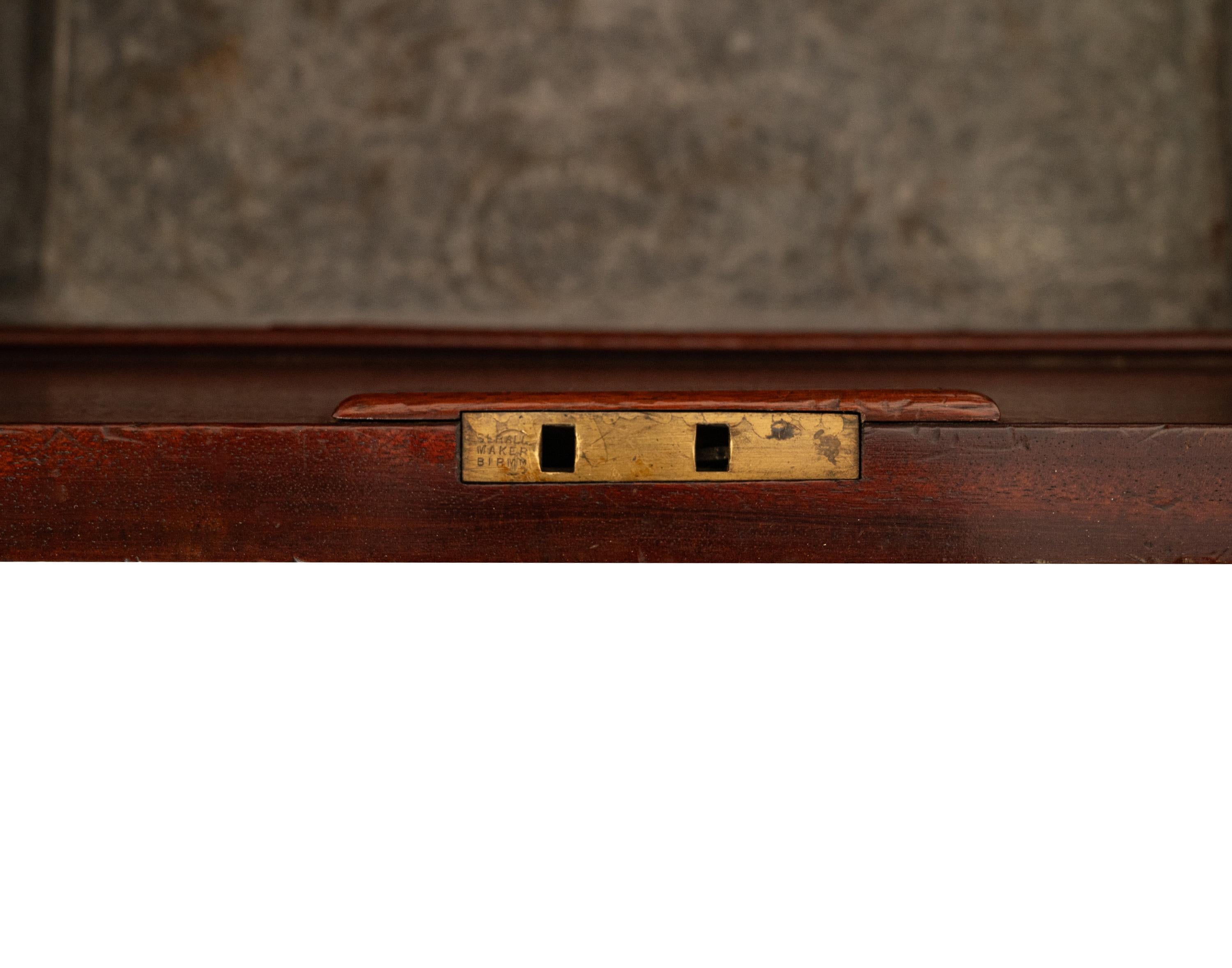 Antiguo Refrigerador de Vino en Forma de Sarcófago de Caoba de la Regencia Georgiana 1810 en venta 10