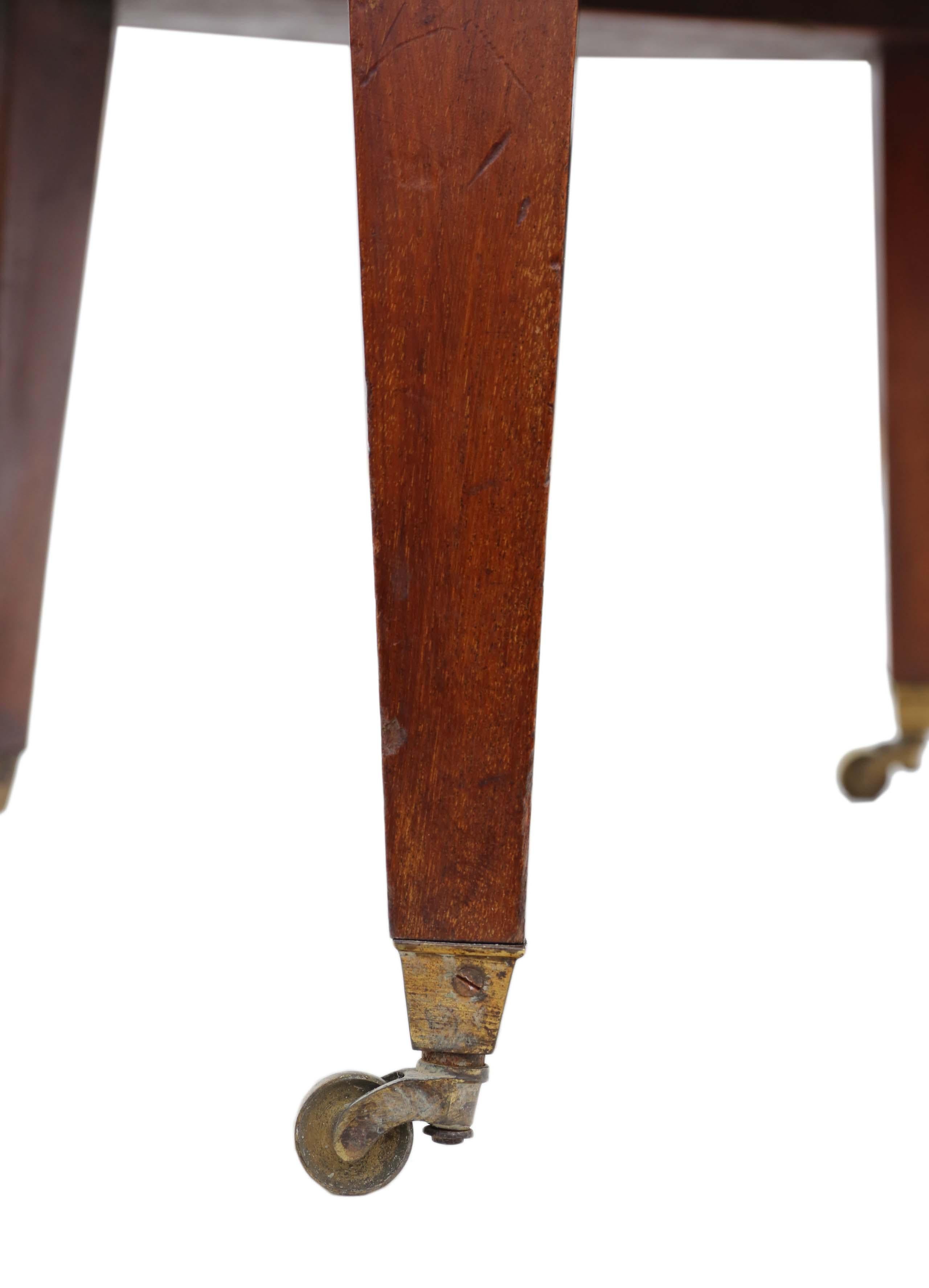 Antique Revival Géorgien Paire d'armoires Cellarettes en acajou marqueté en vente 4