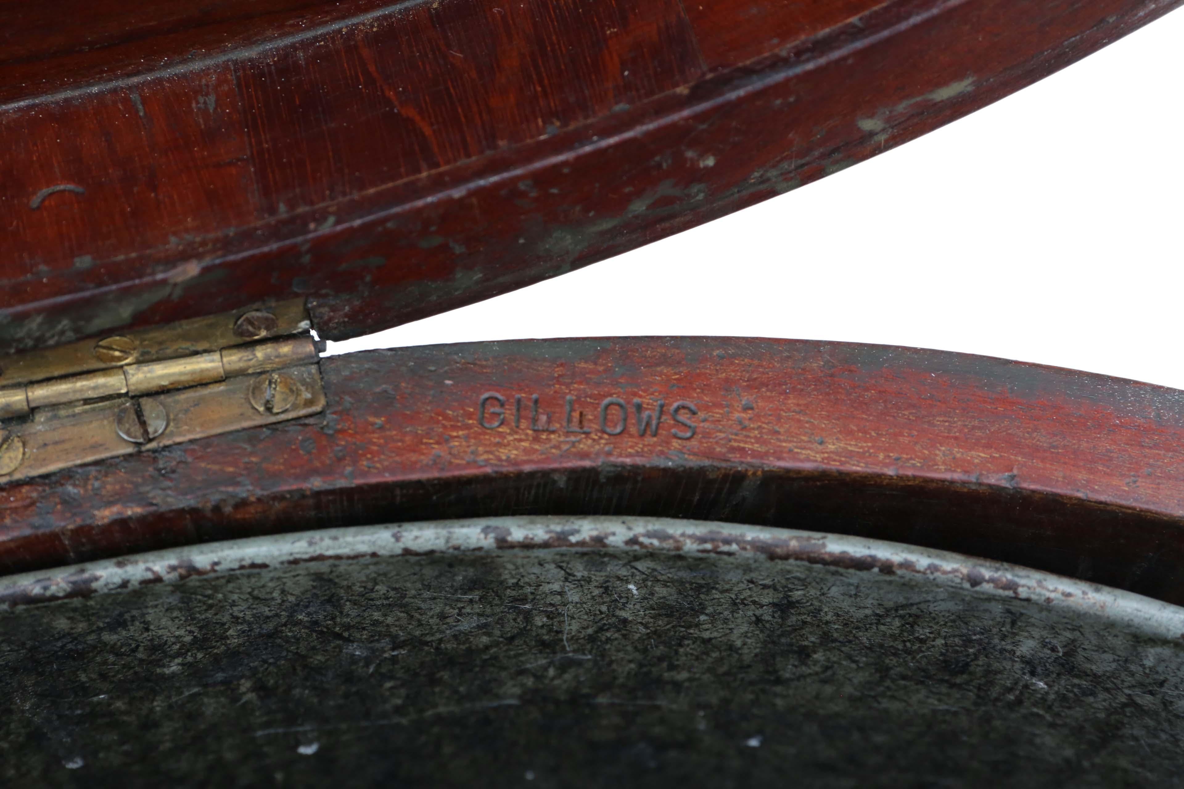 Bois Antique Revival Géorgien Paire d'armoires Cellarettes en acajou marqueté en vente
