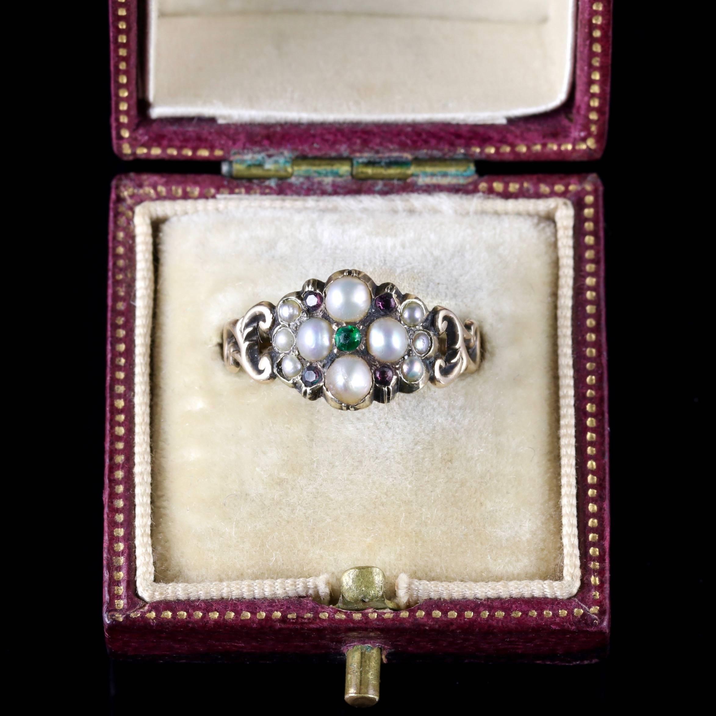 Antique Georgian Ring Pearl 18 Carat Gold, circa 1800 For Sale 2