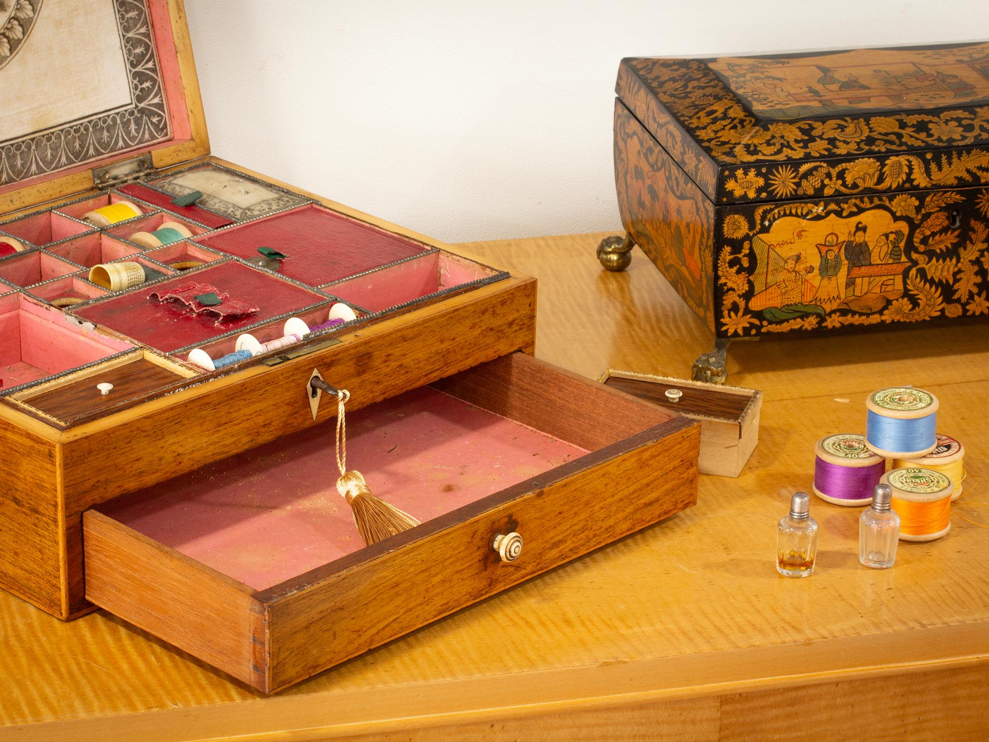 Antiguo Costurero Georgiano de Palisandro Jorge III en venta