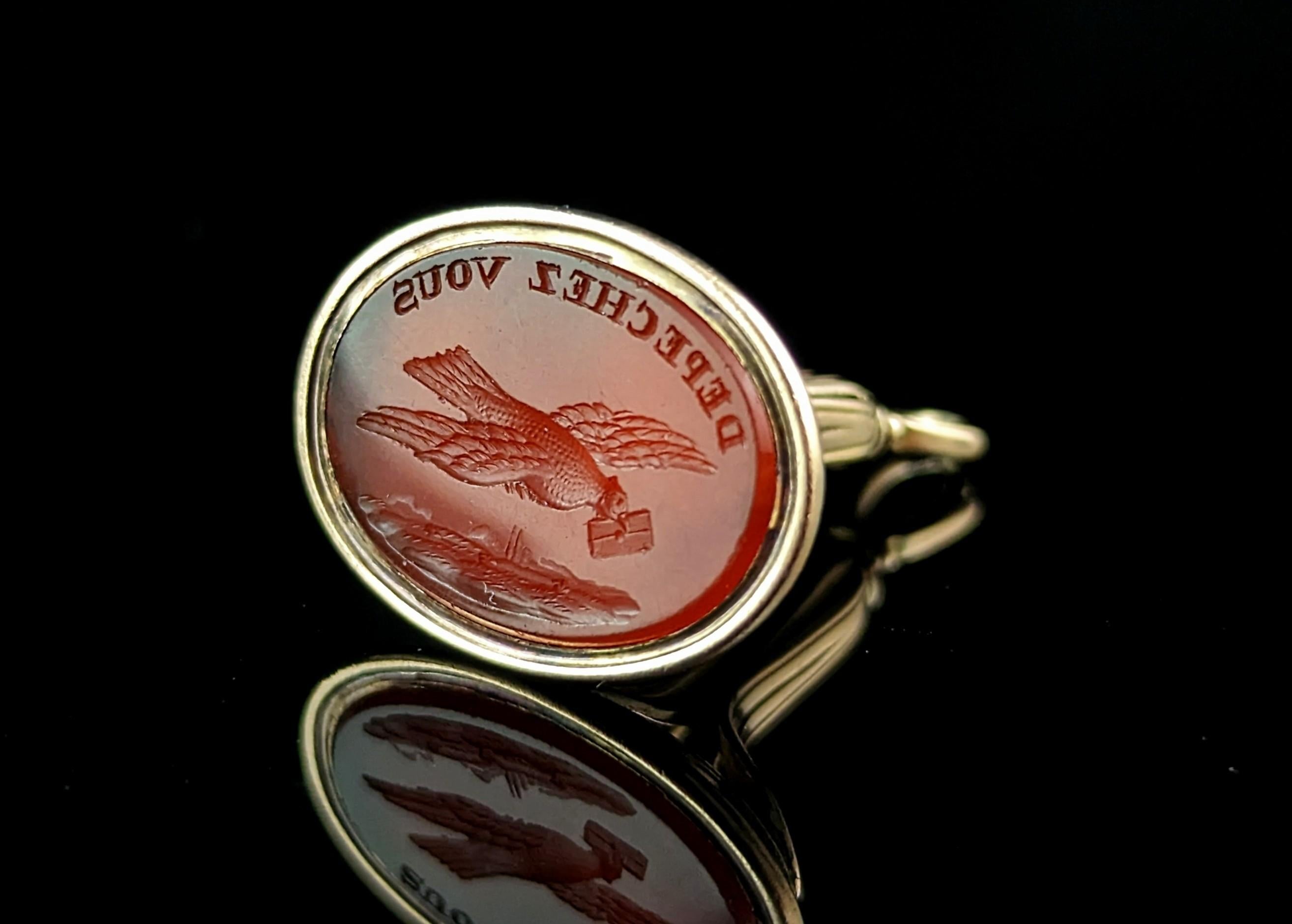 Antique Georgian seal fob pendant, Depeche Vous, 9k gold and Carnelian  For Sale 1