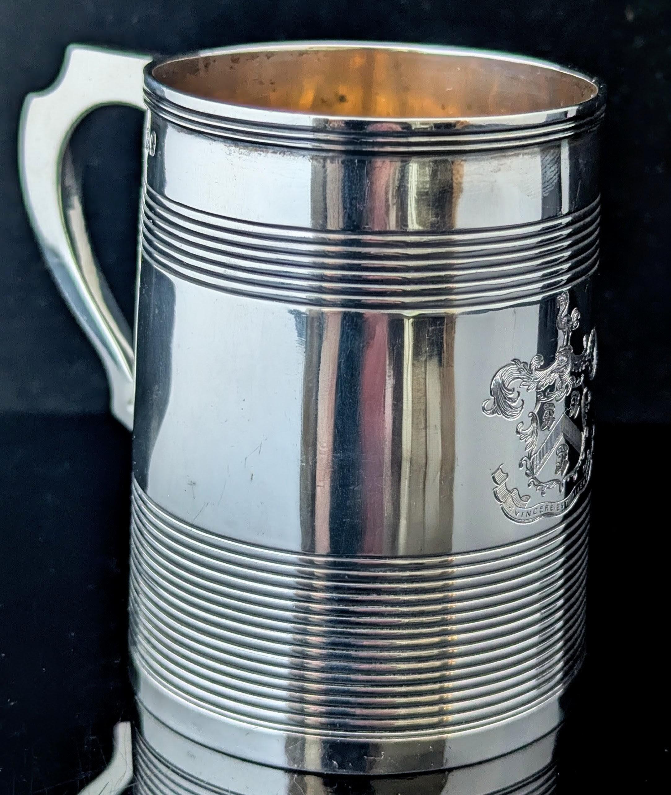 Georgiano Antico boccale da battesimo in argento georgiano, mezza pinta di birra in vendita