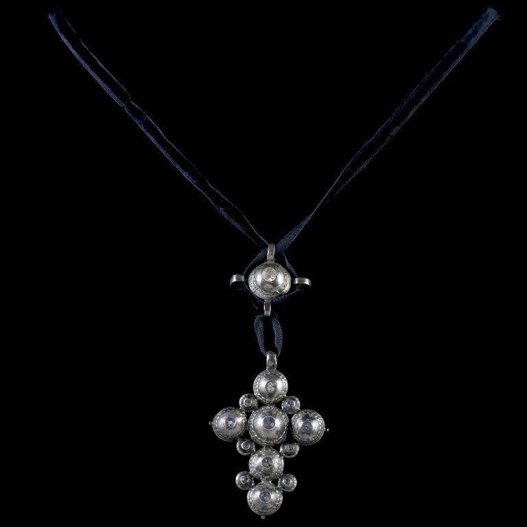 Antique Silver Cross Necklace For Sale at 1stDibs