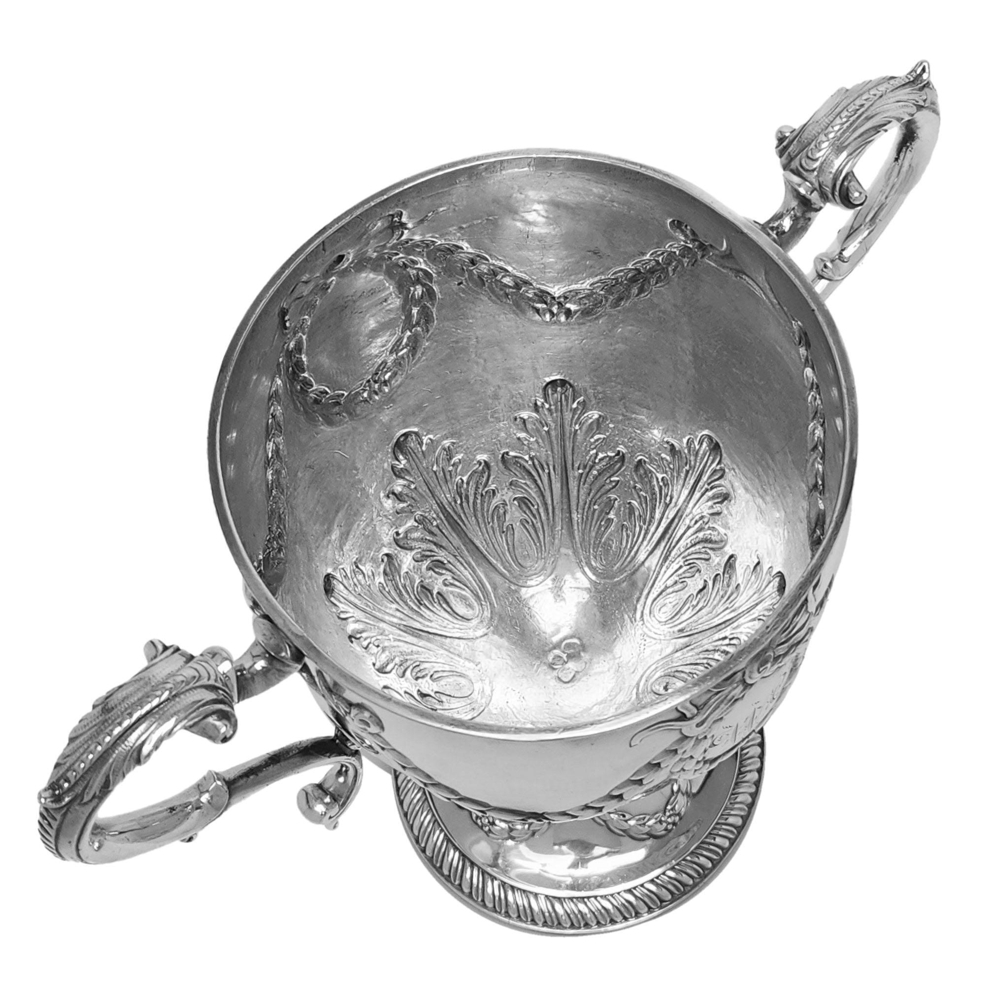 Antique Georgian Silver Cup & Cover Lidded Trophy 1773 In Good Condition For Sale In London, GB