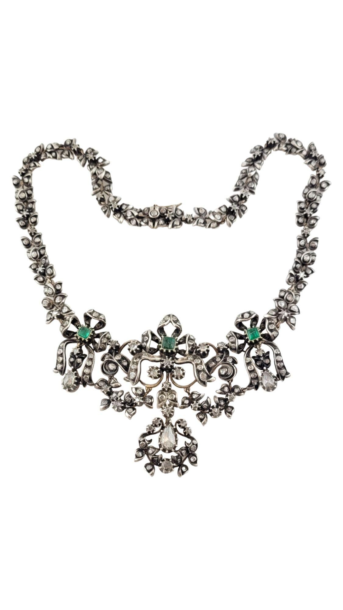  Antike georgianische Halskette aus Silber über Gold mit natürlichem Smaragd und Diamant im Rosenschliff (Georgian) im Angebot