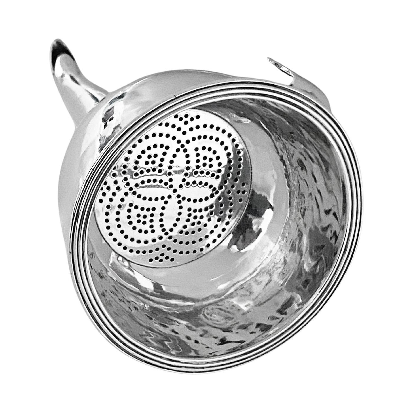 Antique Georgian Silver Wine Funnel London 1807 John Emes In Good Condition For Sale In Toronto, Ontario