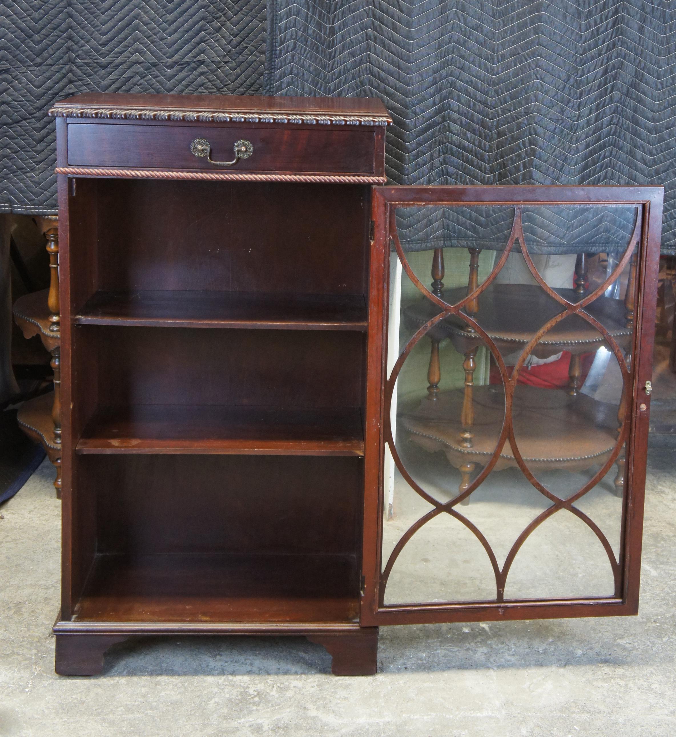 Antique Georgian Sligh-Lowry Mahogany Entry Cabinet Bookcase Console In Good Condition In Dayton, OH
