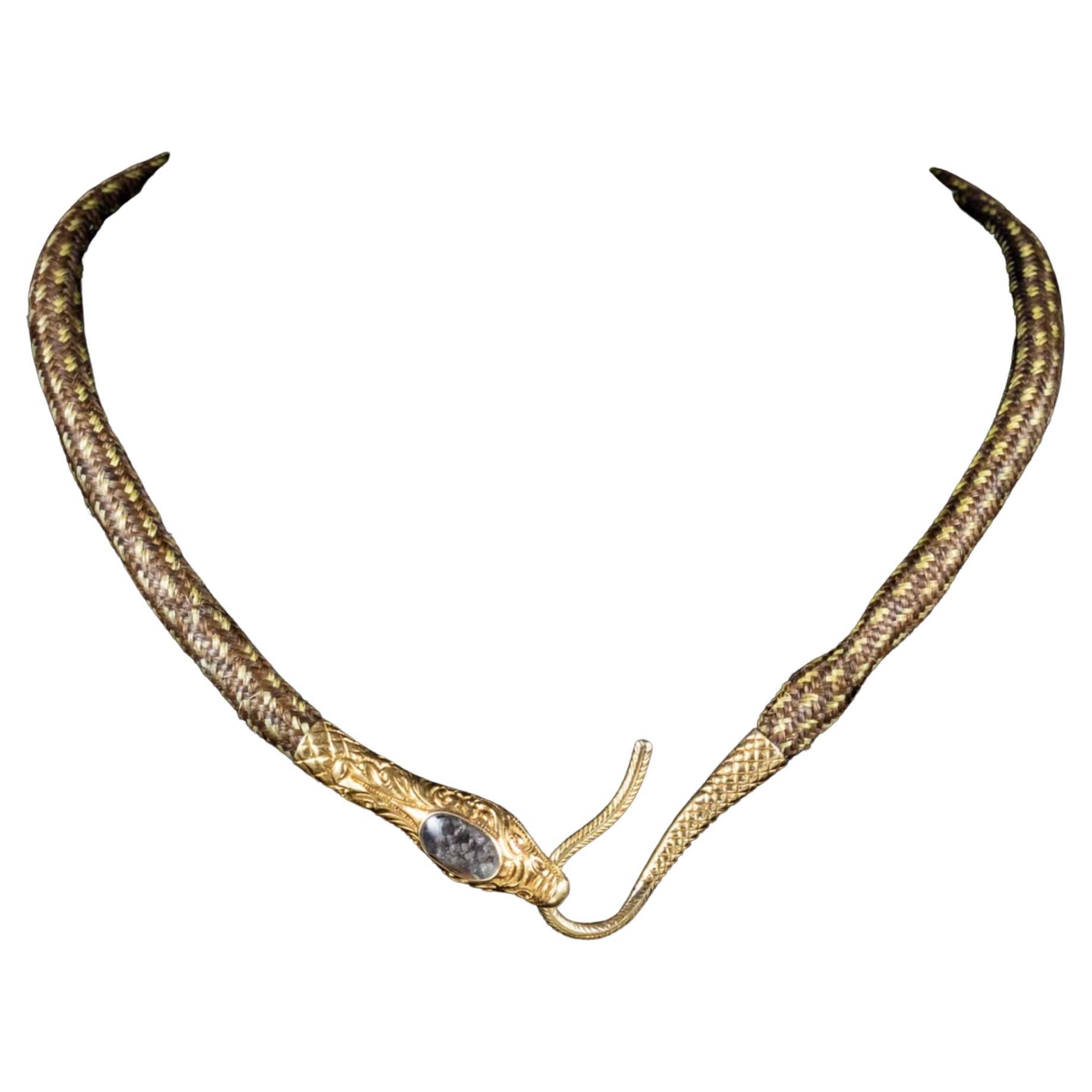 Collier de serpent géorgien ancien en cristal de roche et or 18 carats en vente