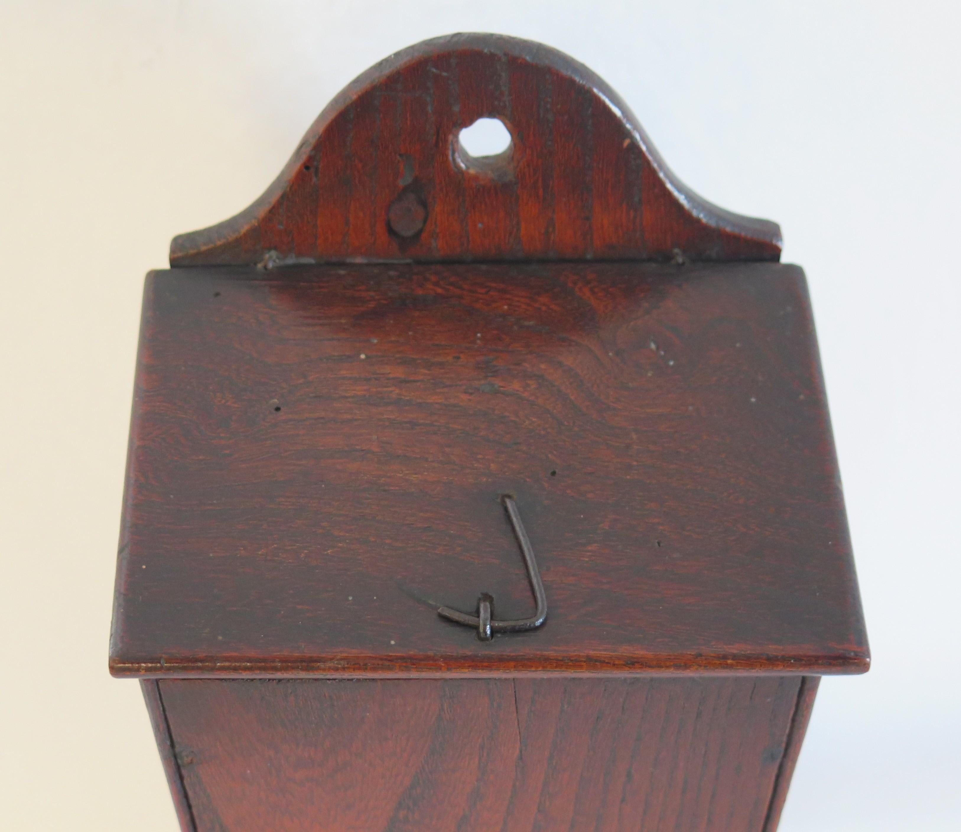 18th Century Antique Georgian Solid Elm Candle Box with Iron Catch, circa 1780 For Sale