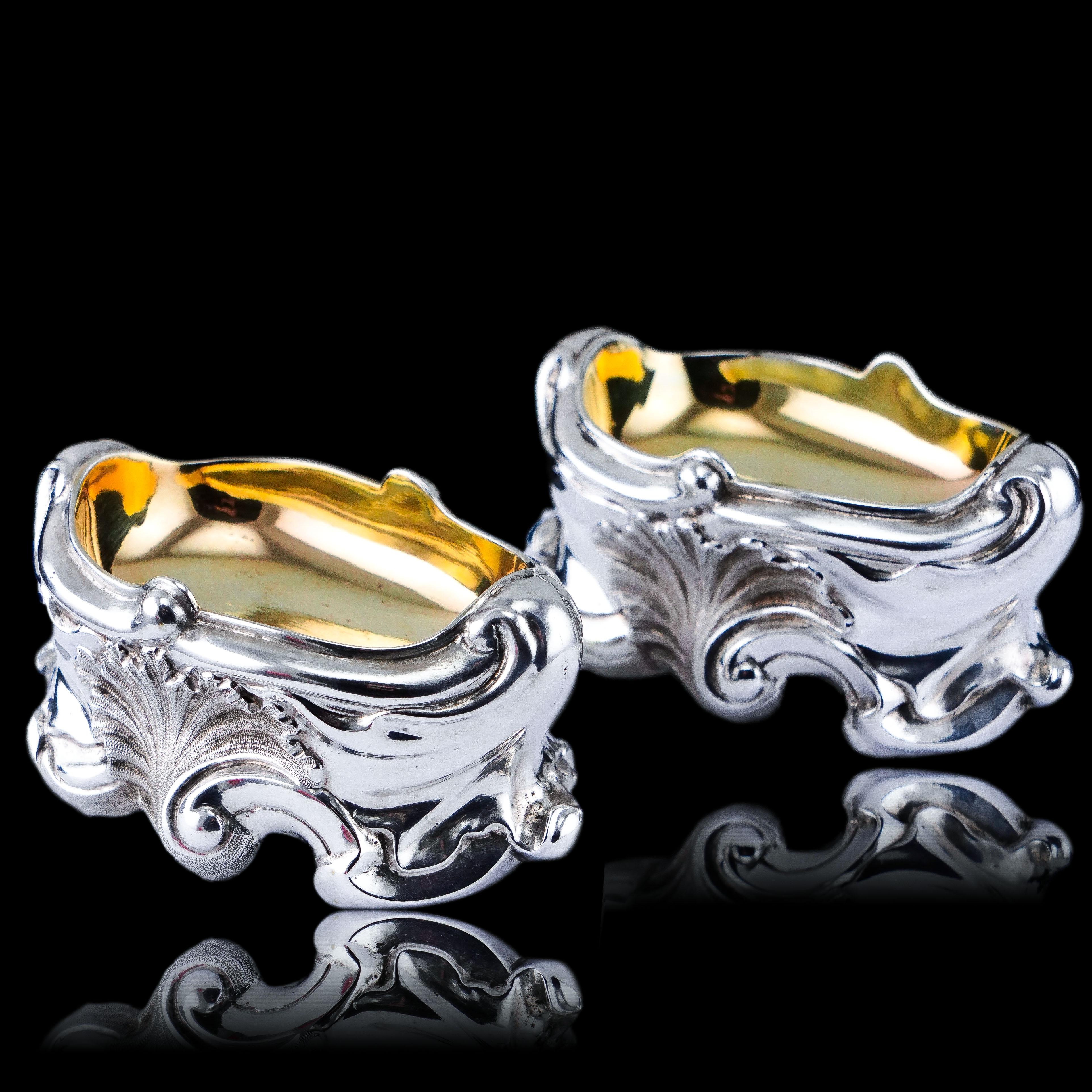 Ancienne salière géorgienne en argent massif au design néo-rococo - Londres 1834 en vente 10