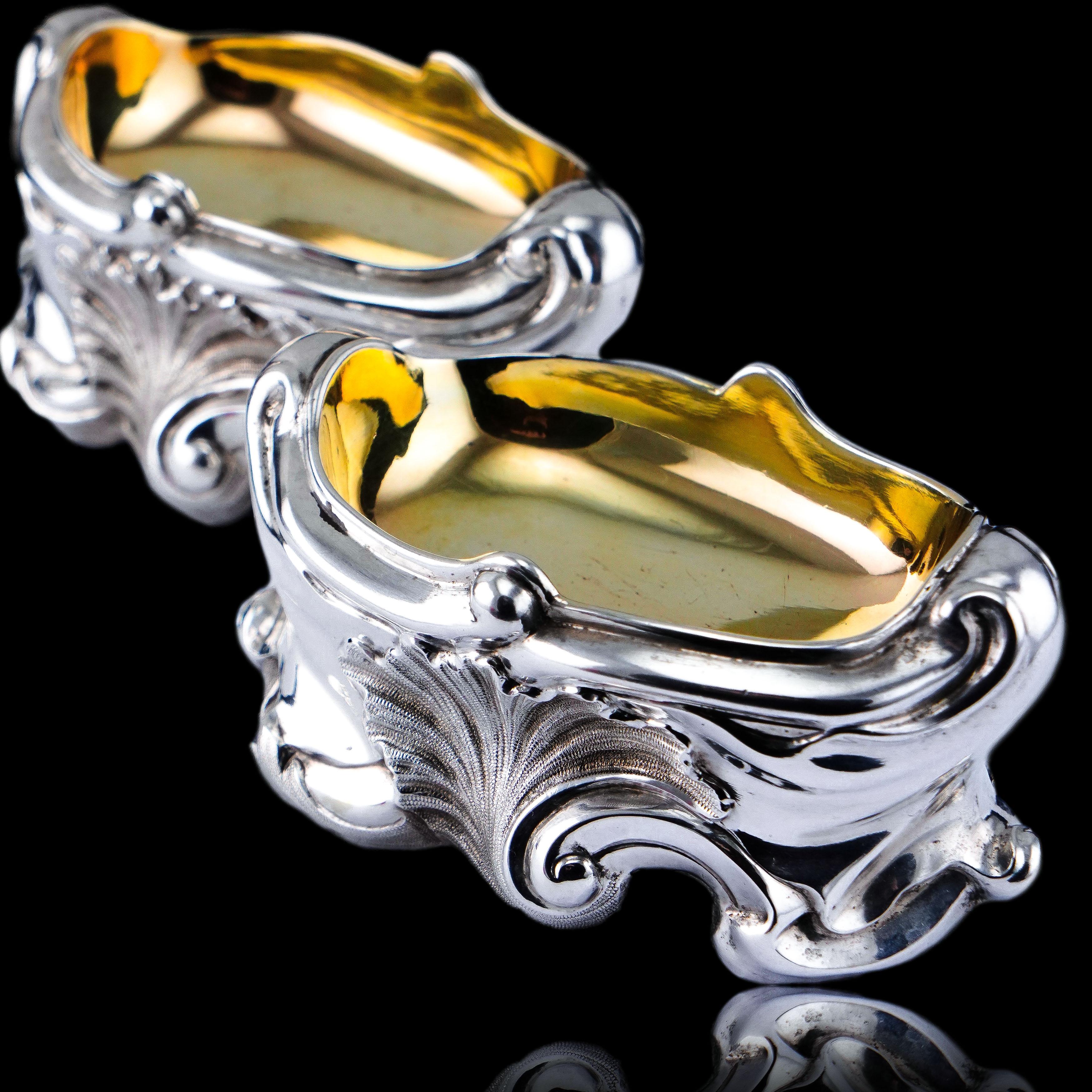 Ancienne salière géorgienne en argent massif au design néo-rococo - Londres 1834 en vente 11