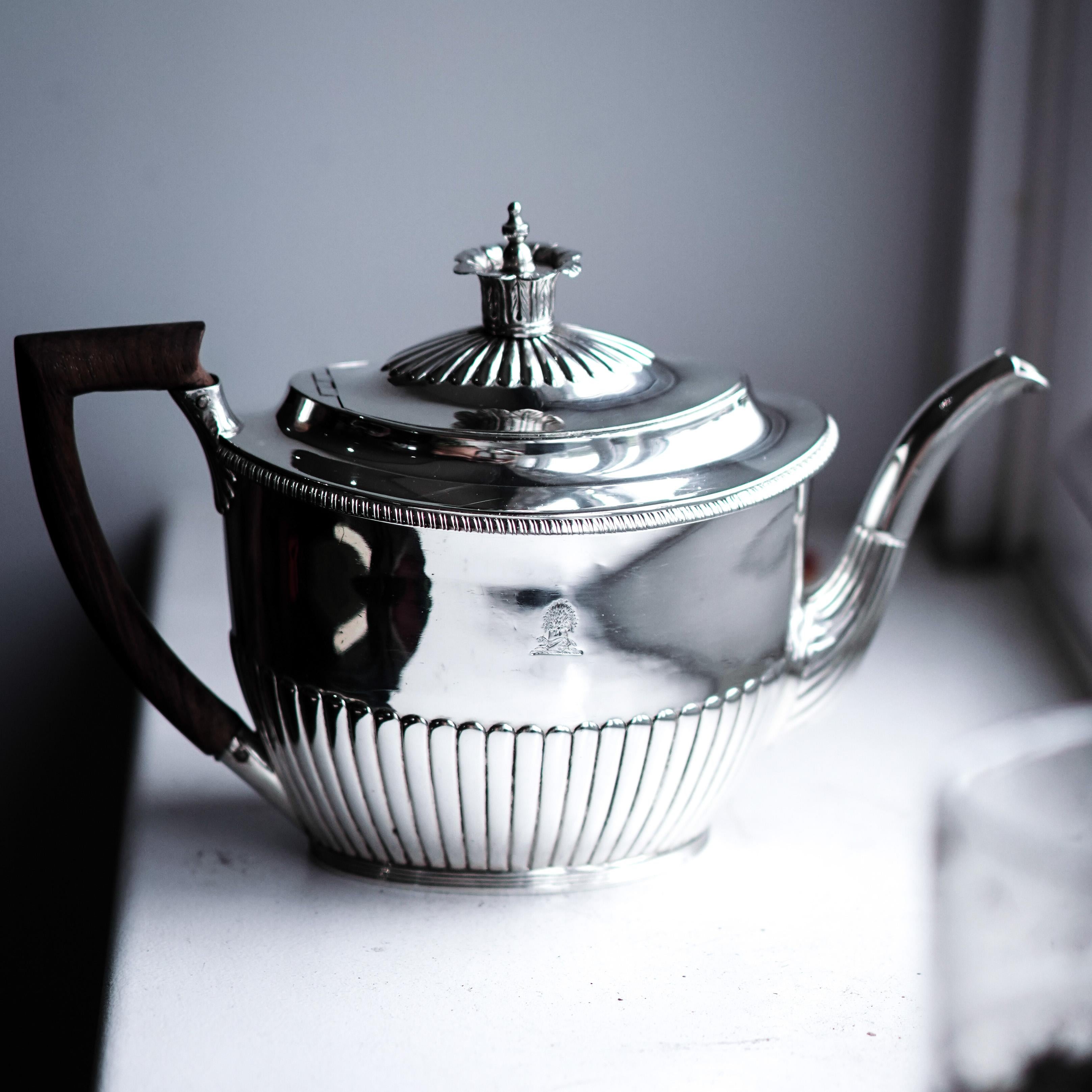 Antique Georgian Solid Silver Teapot with Coronet Finial Daniel Pontifex 1798 For Sale 12