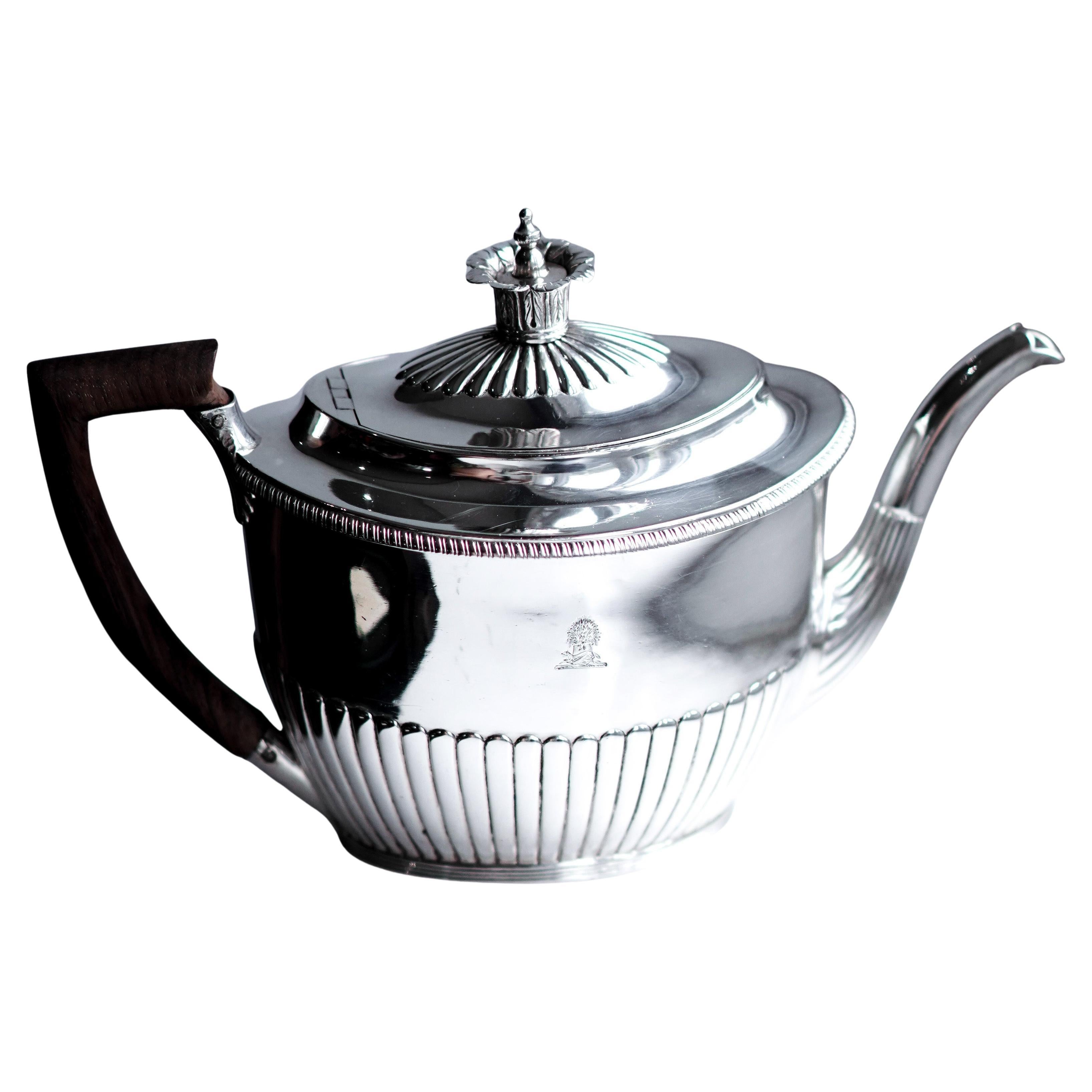 Antique Georgian Solid Silver Teapot with Coronet Finial Daniel Pontifex 1798 For Sale