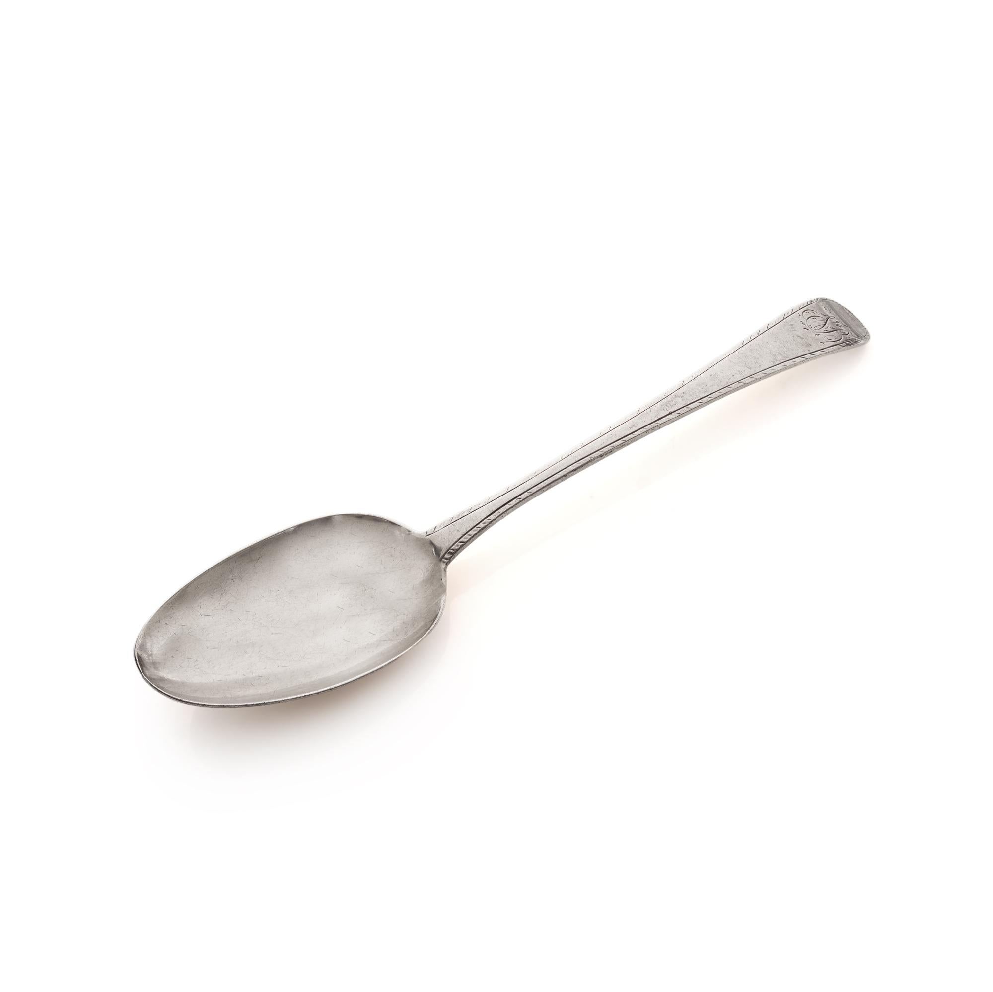Antique Georgian sterling 925 silver large spoon by Hester Bateman. 
The spoon has a monogram ' SB ' 
Maker: Hester Bateman 
Made in England, 1782 

The measurements:
Length x width x depth: 22.5 x 4.5 x 2.9 cm 
Weight:82 grams 

Condition: Spoon is