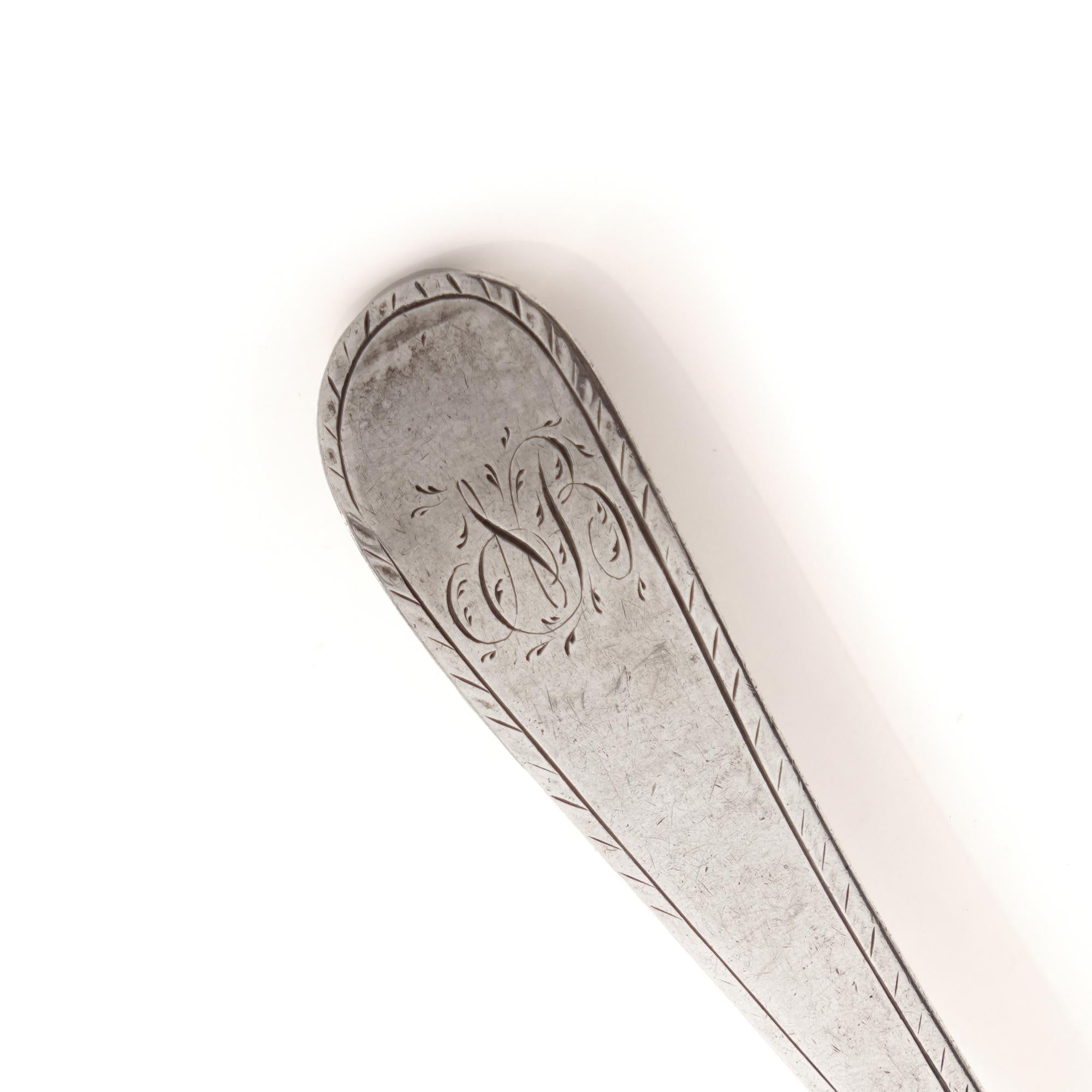 Antique Georgian sterling 925 silver large spoon by Hester Bateman In Good Condition For Sale In Braintree, GB