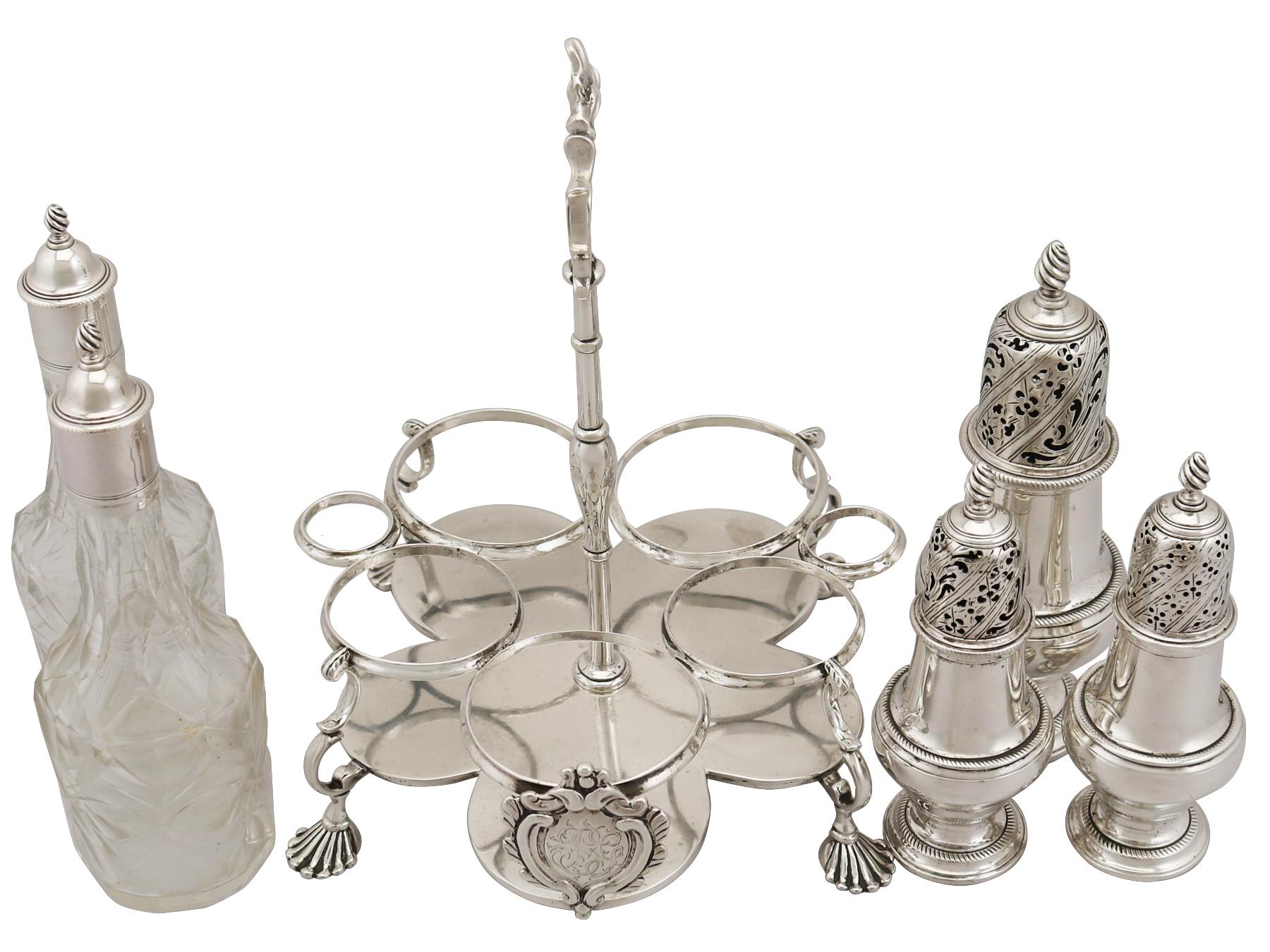 Antique Georgian Sterling Silver and Cut Glass Cruet Set 1762 In Excellent Condition In Jesmond, Newcastle Upon Tyne