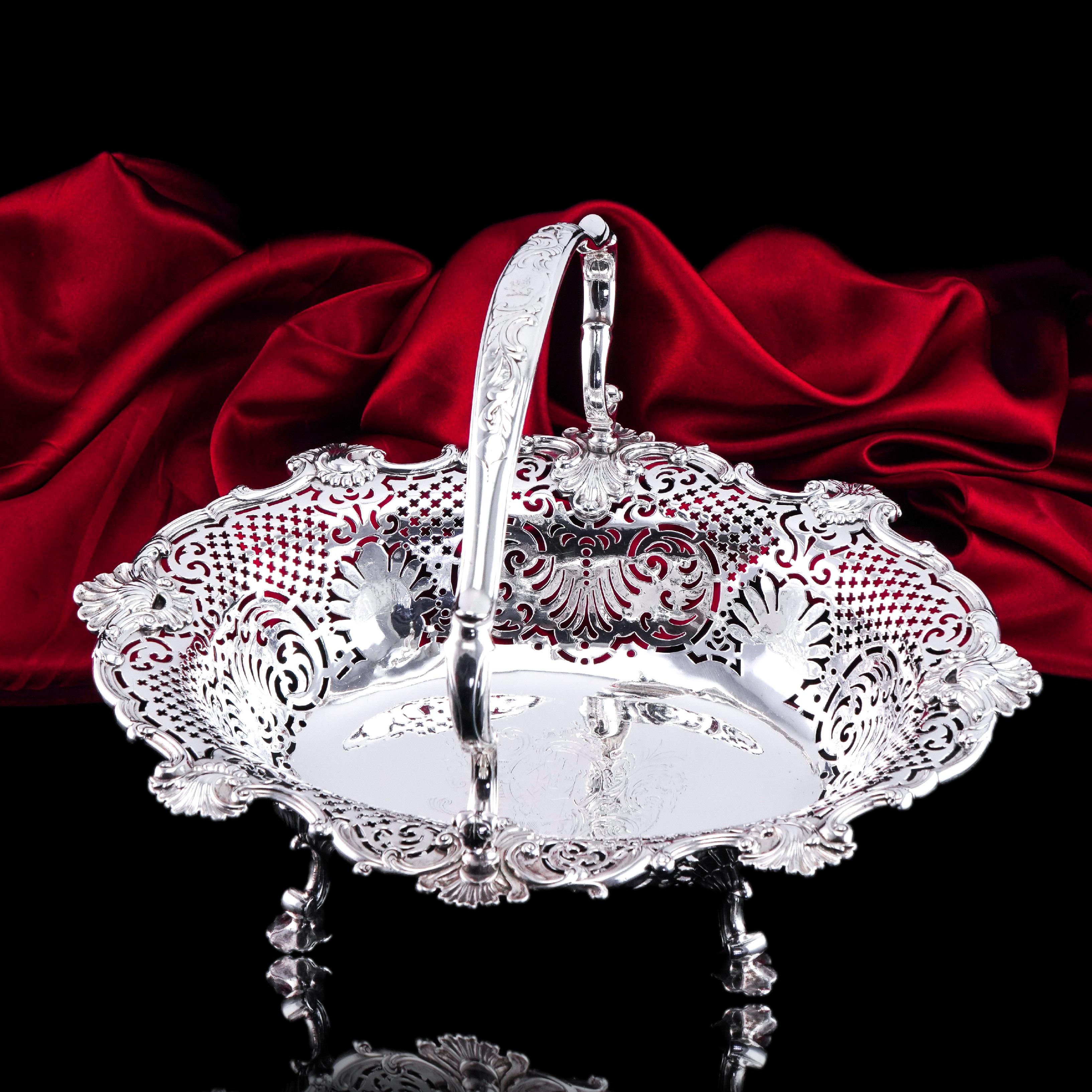 Antique Georgian Sterling Silver Basket/Bowl Rococo Shell - Robert Garrard 1804 In Good Condition For Sale In London, GB