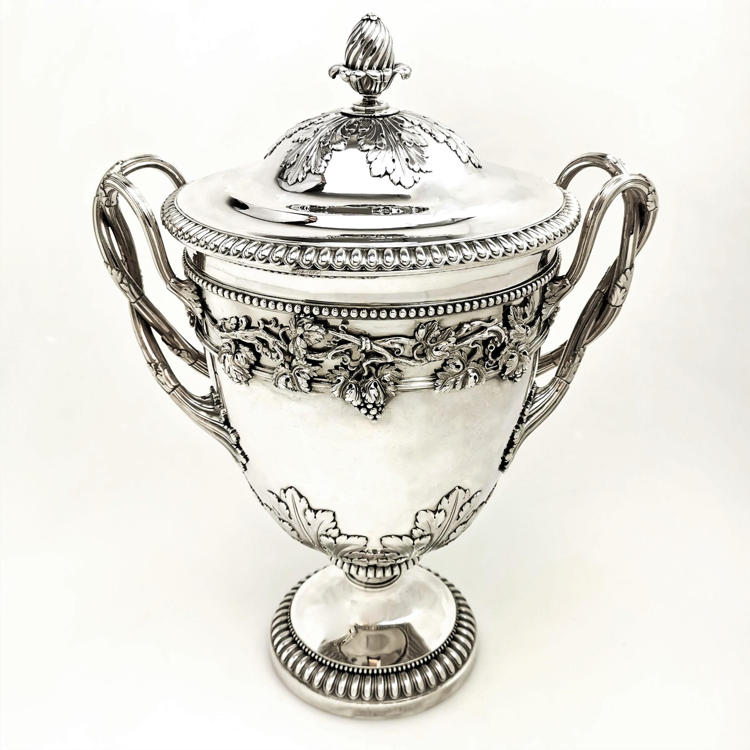 Antique Georgian Sterling Silver Cup & Cover / Lidded Trophy 1812 2