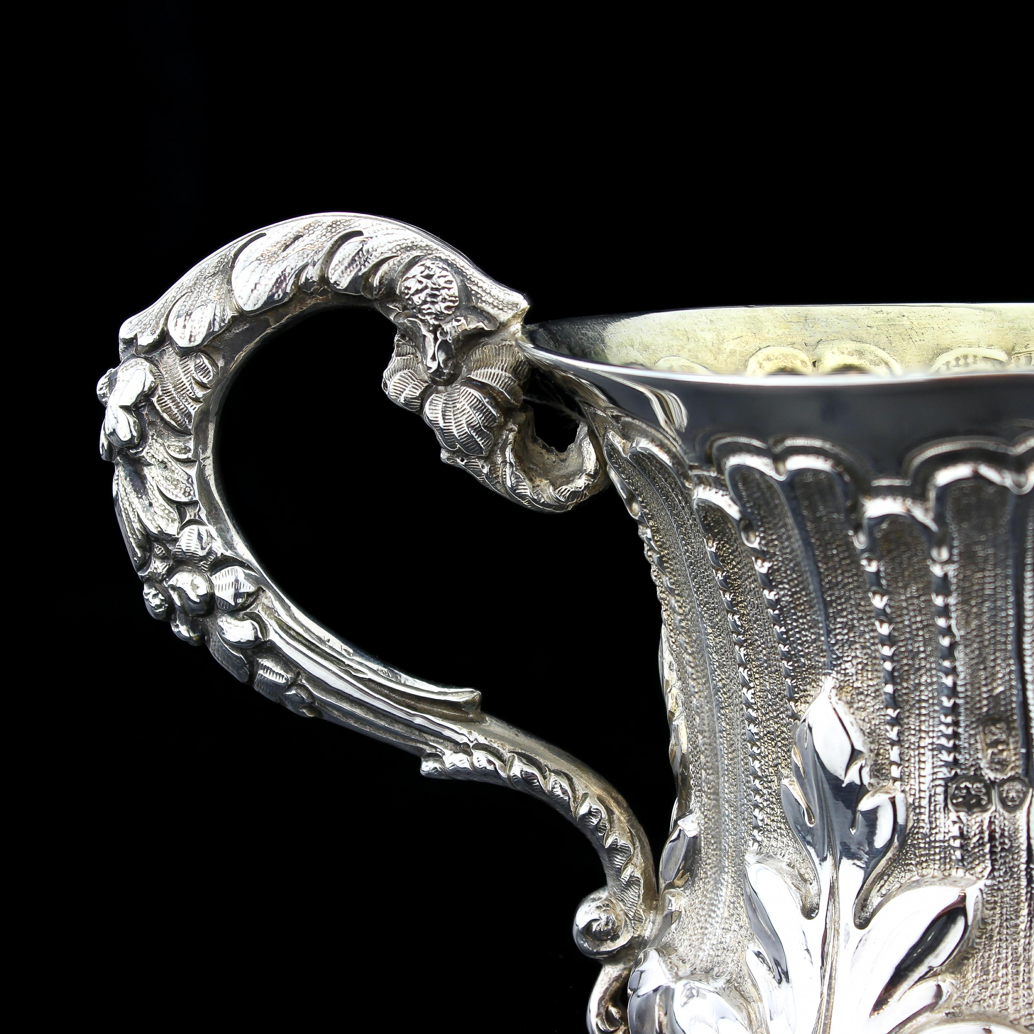 Antique Georgian Sterling Silver Mug, London 1835, Thomas Edwards In Good Condition In Braintree, GB